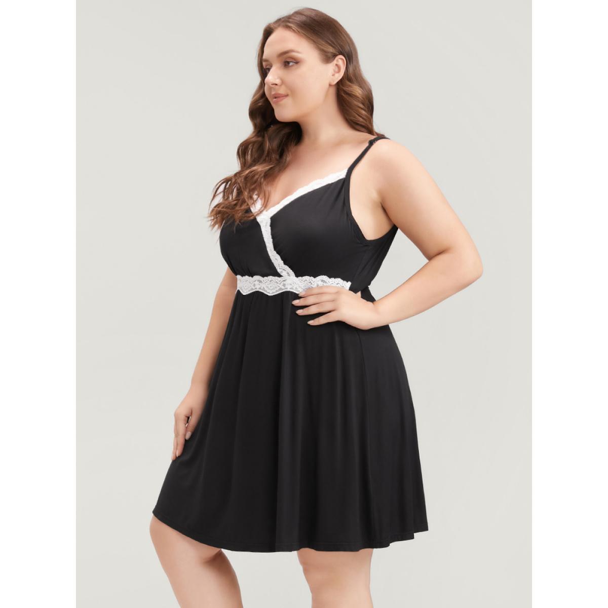 Plus Size Solid Contrast Lace Trim Cami Night Dress Women Black Elegant Plain Spaghetti Strap Loungewear BloomChic 12/L Product Image