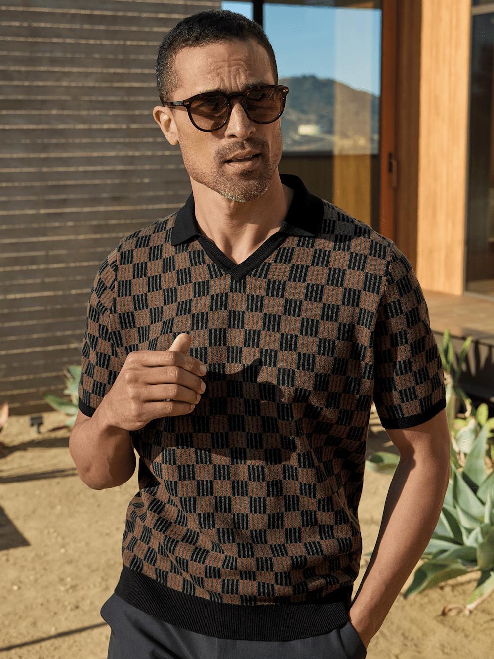 Cotton V-neck Polo - Black/brown Product Image