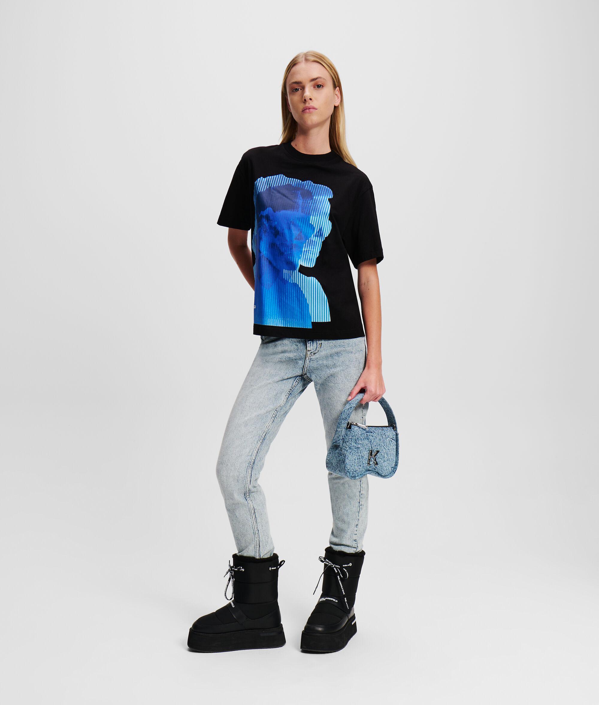 HIGH-RISE TAPERED JEANS Product Image