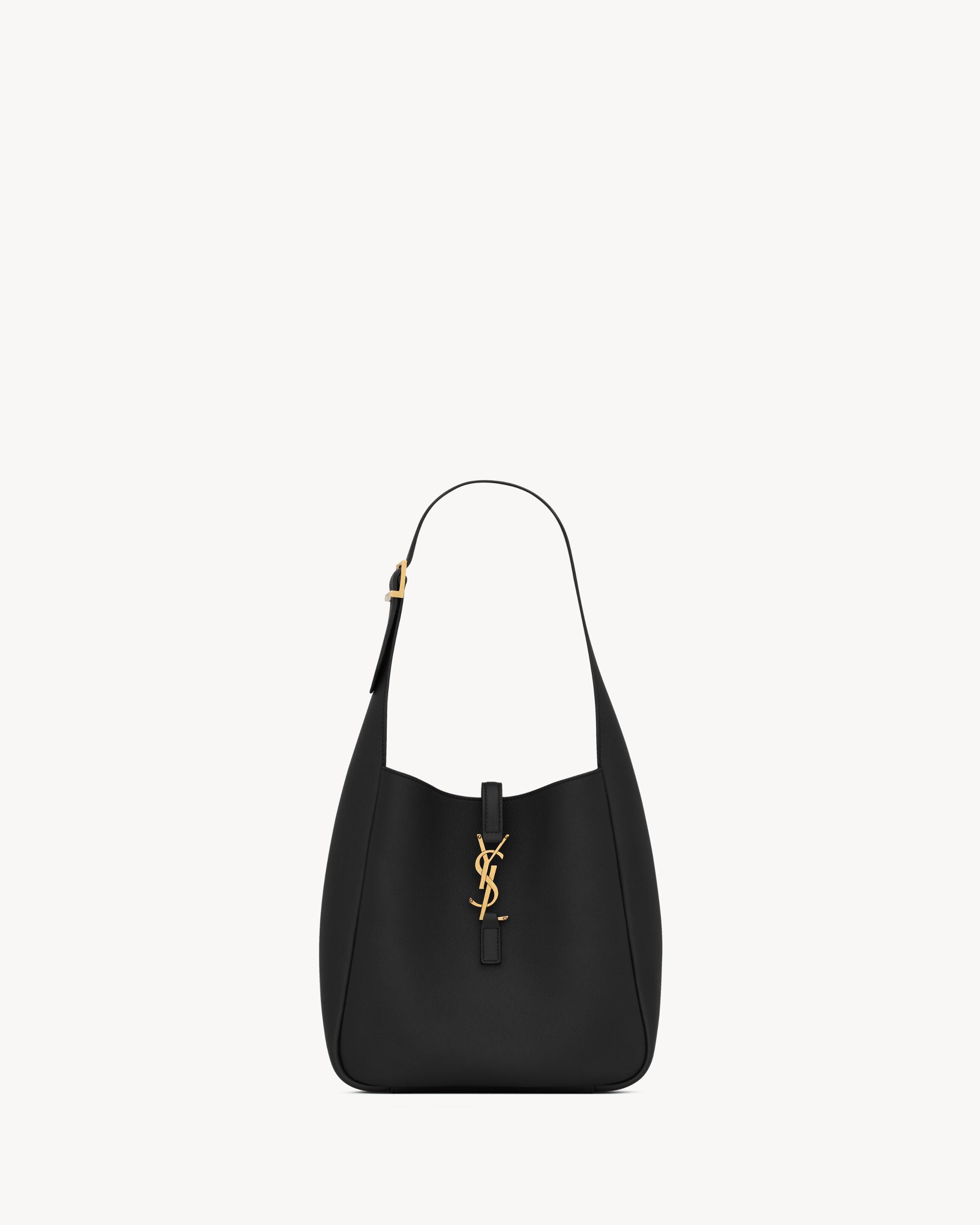LE 5 À 7 supple small IN GRAINED LEATHER Product Image