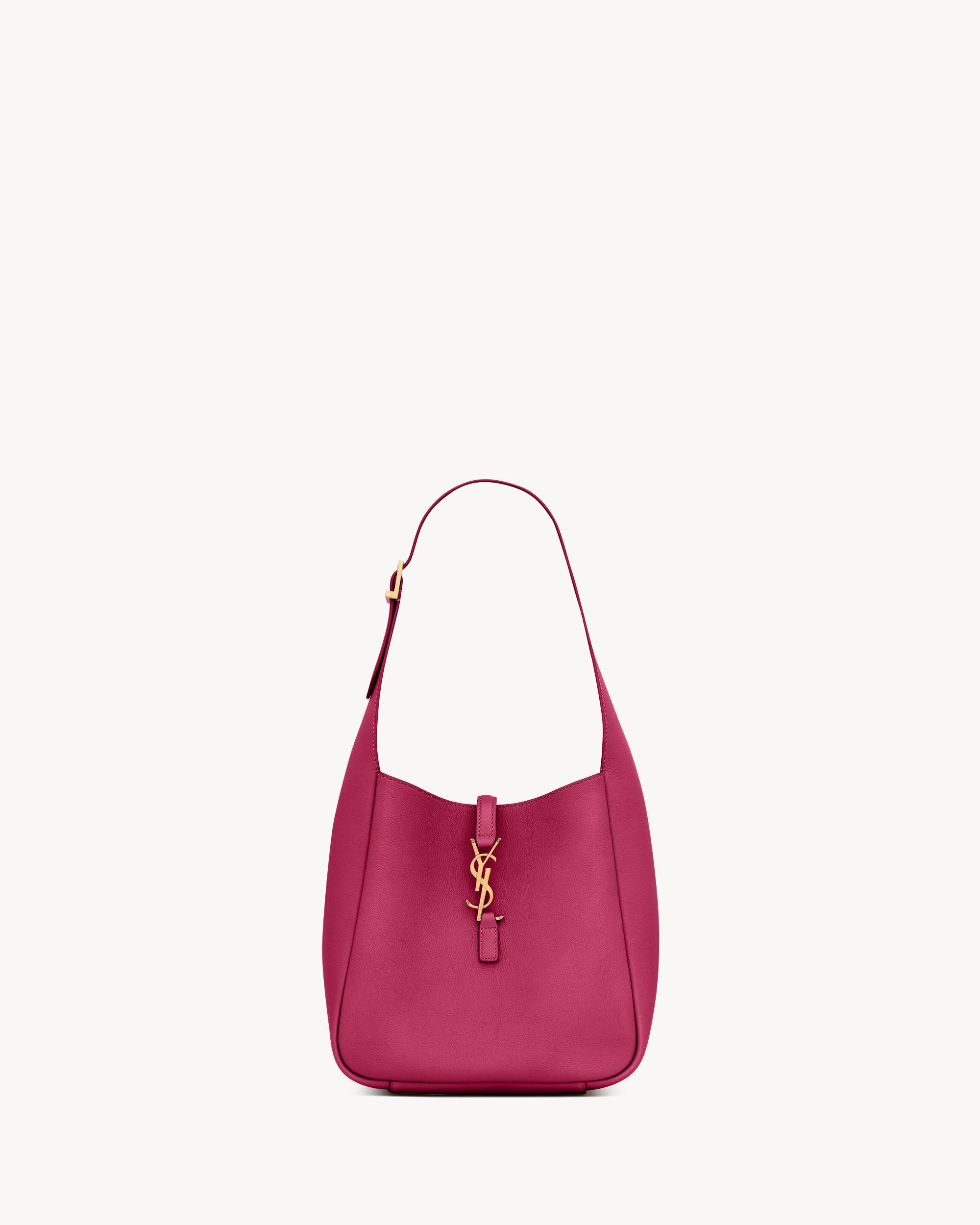 LE 5 À 7 supple small IN GRAINED LEATHER Product Image