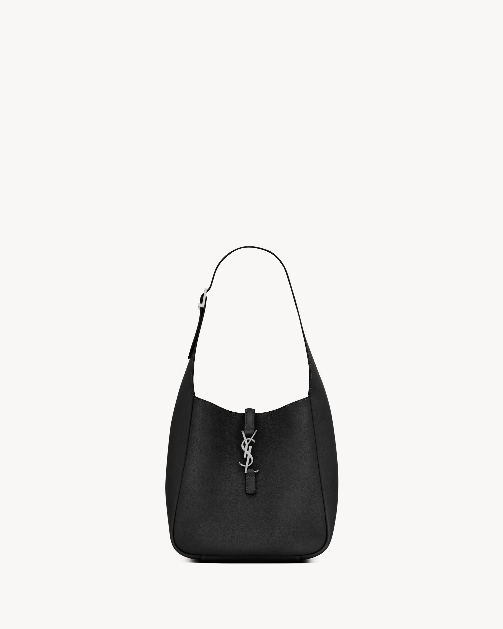 LE 5 À 7 supple small IN GRAINED LEATHER Product Image