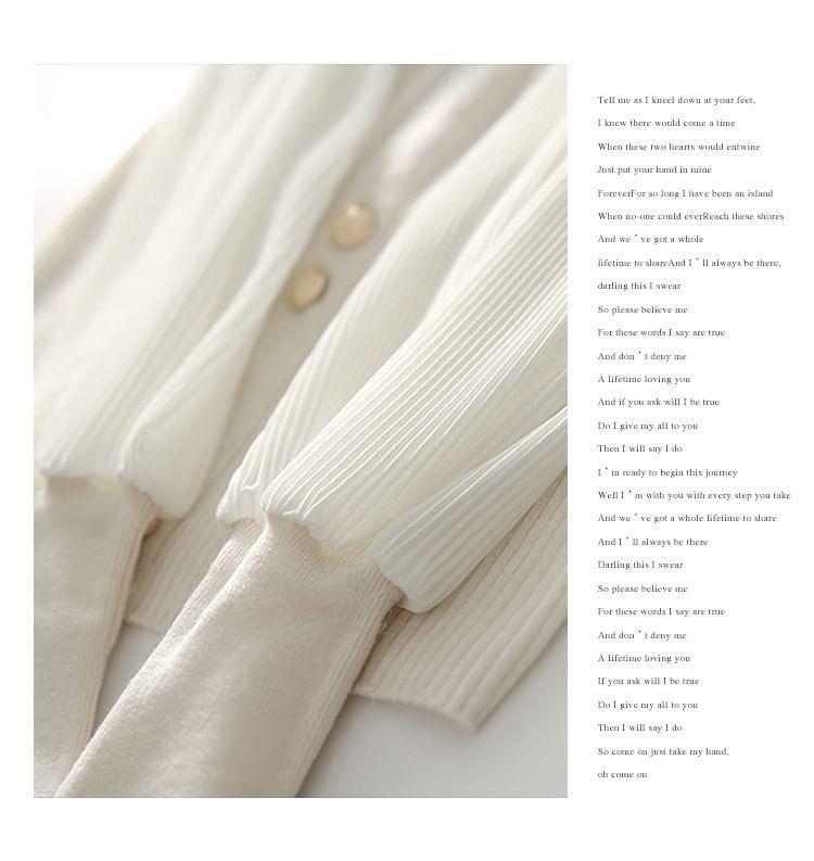 Balloon-Sleeve Turtleneck Plain Knit Top Product Image