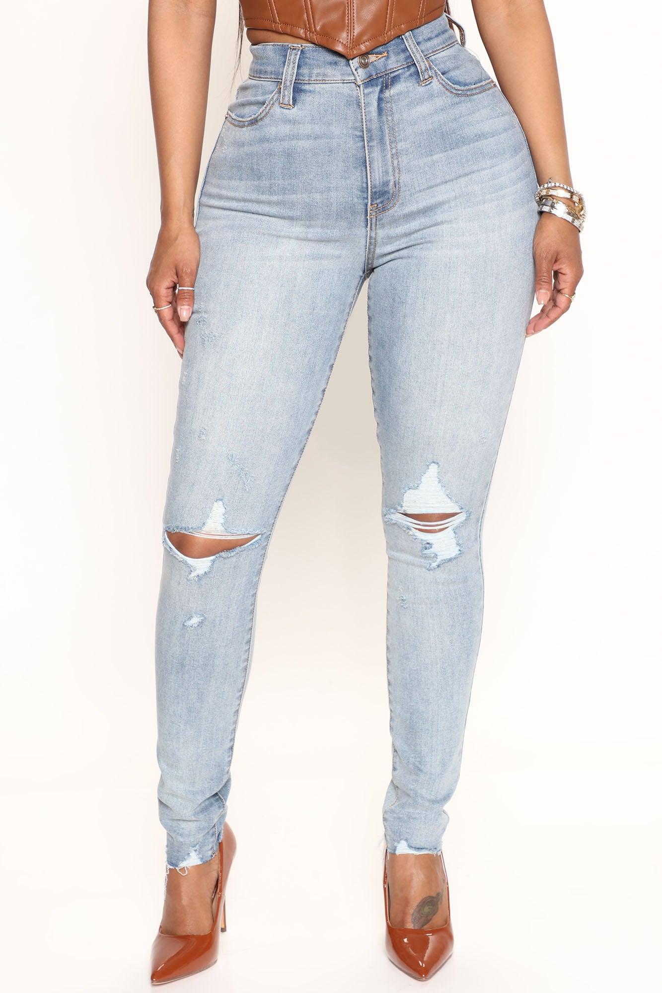 Deja Vu Curvy Stretch Skinny Jeans - Light Blue Wash Product Image