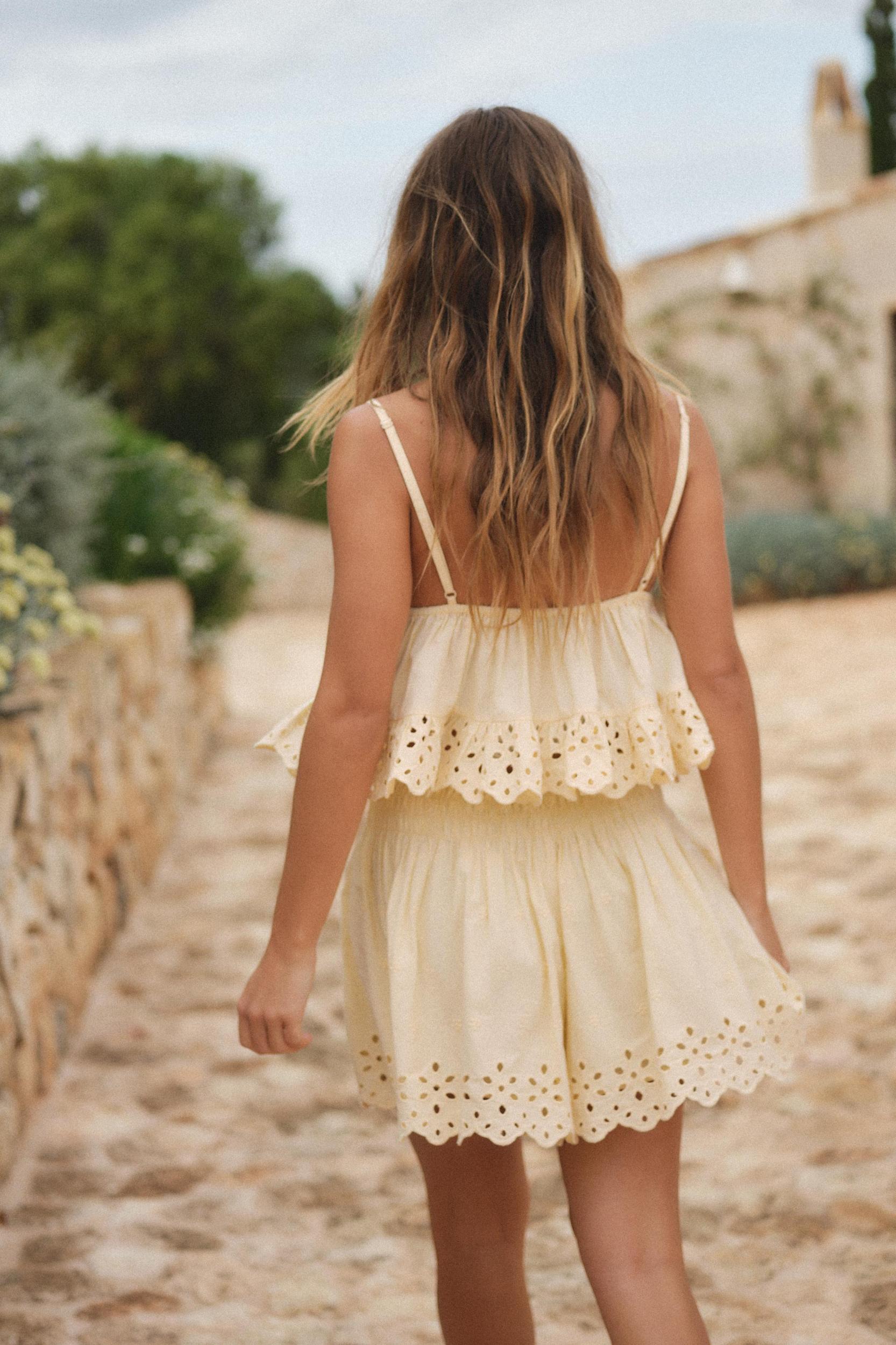 EMBROIDERED SHORTS Product Image