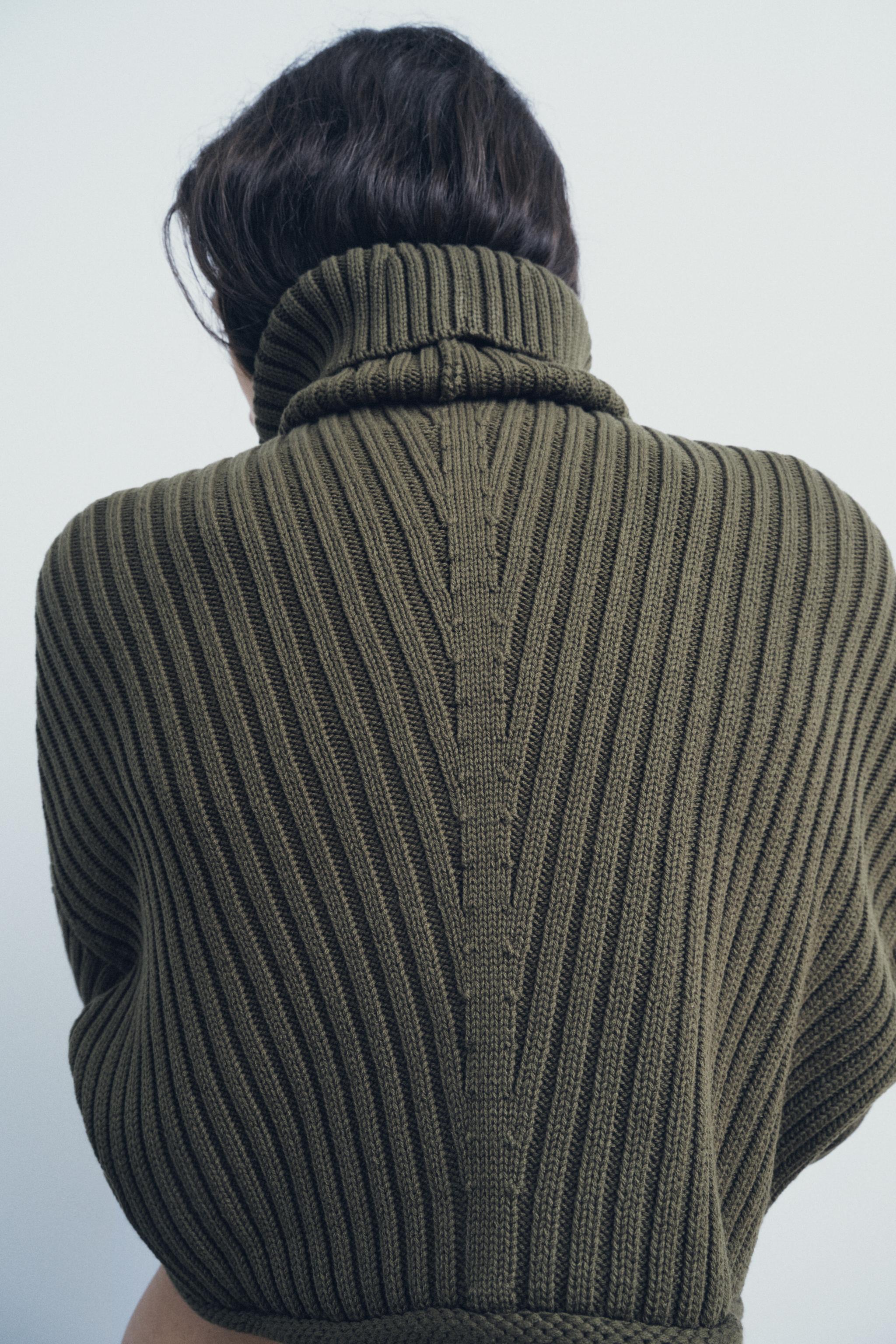 RIB KNIT CROP SWEATER Product Image