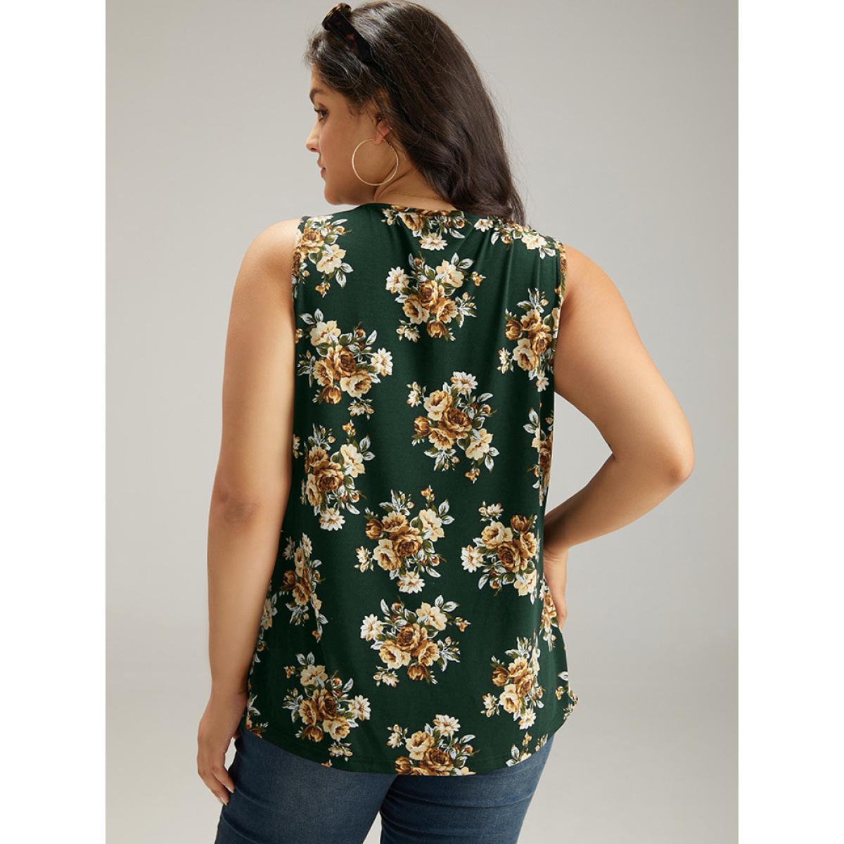Plus Size Floral Square Neck Plicated Detail Tank Top Women Green Casual Printed Square Neck Dailywear Tank Tops Camis BloomChic 22-24/3X Product Image