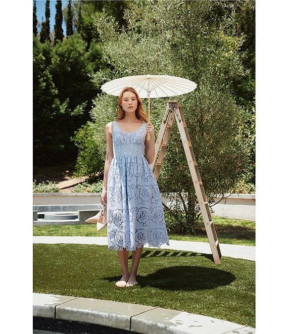 En Saison Brynlee Embroidery Scoop Neck Sleeveless Midi Dress Product Image