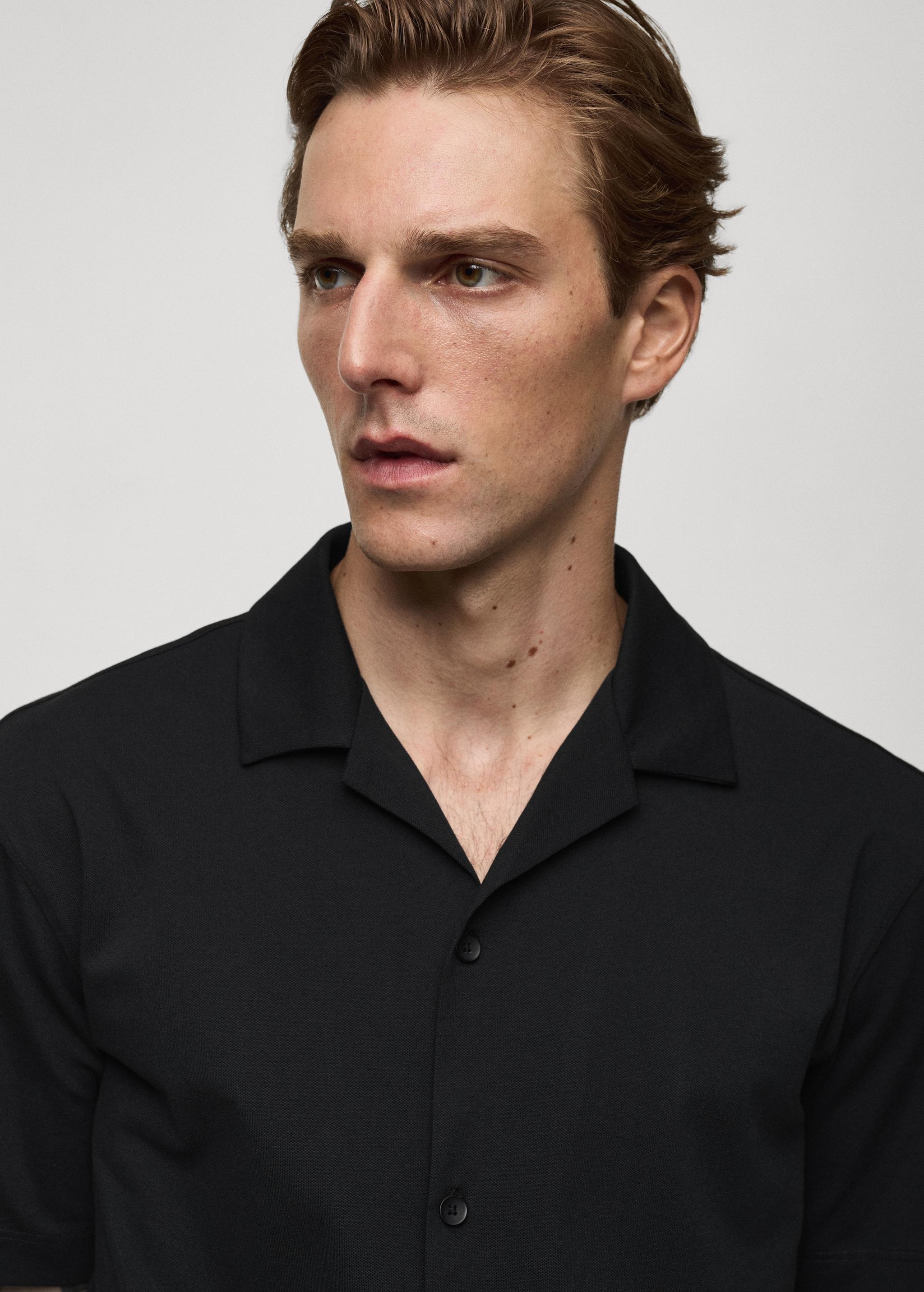 Bowling collar cotton shirt - Men | MANGO USA Product Image