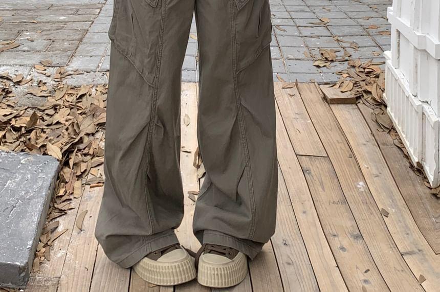 Mid Waist Plain Ruched Wide Leg Cargo Pants Product Image