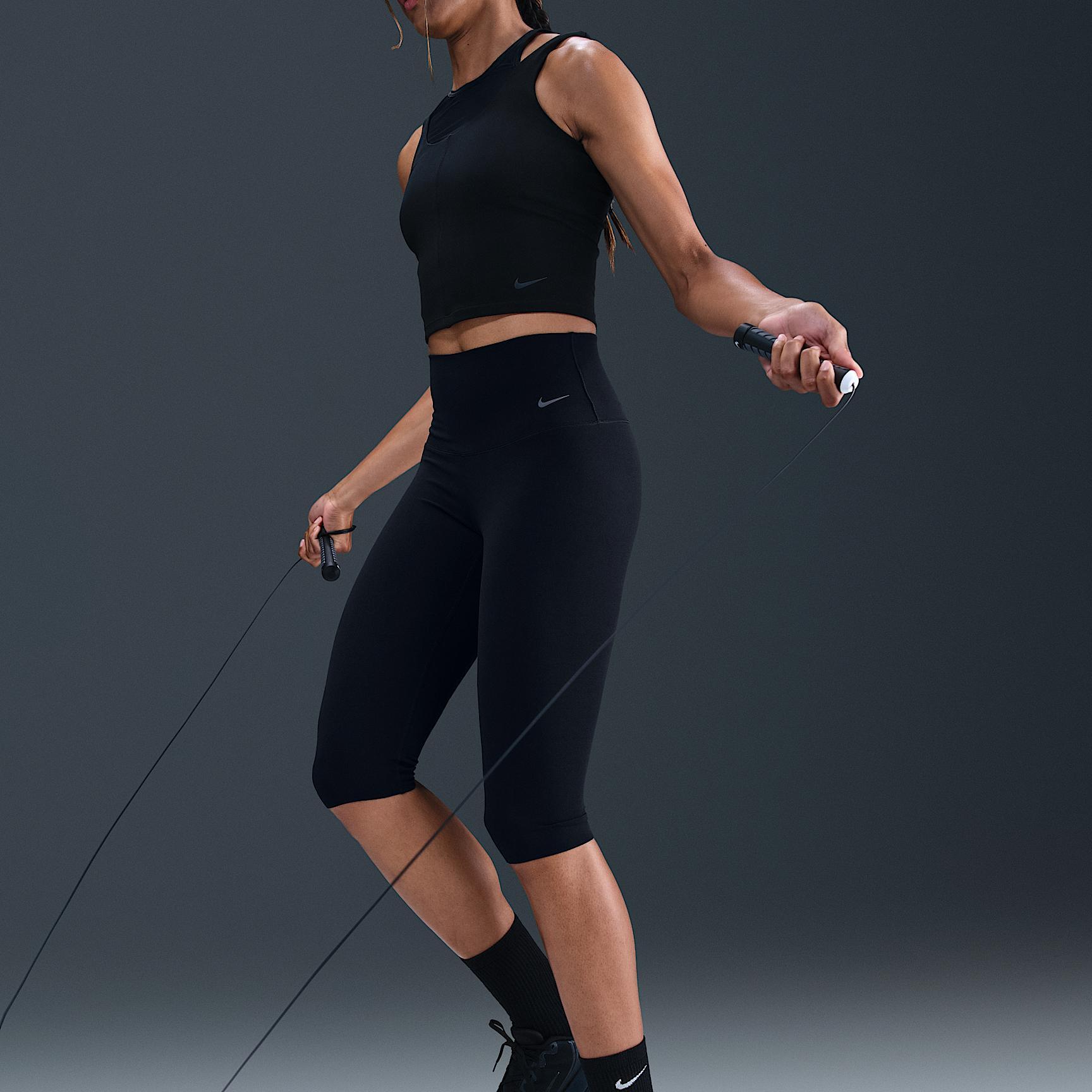 Nike Women's Zenvy High-Waisted Capri Leggings Product Image