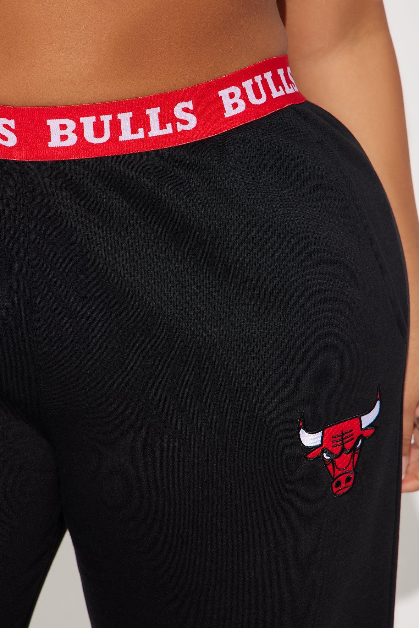 Bulls Free Throw Wide Leg Pant - Black Product Image