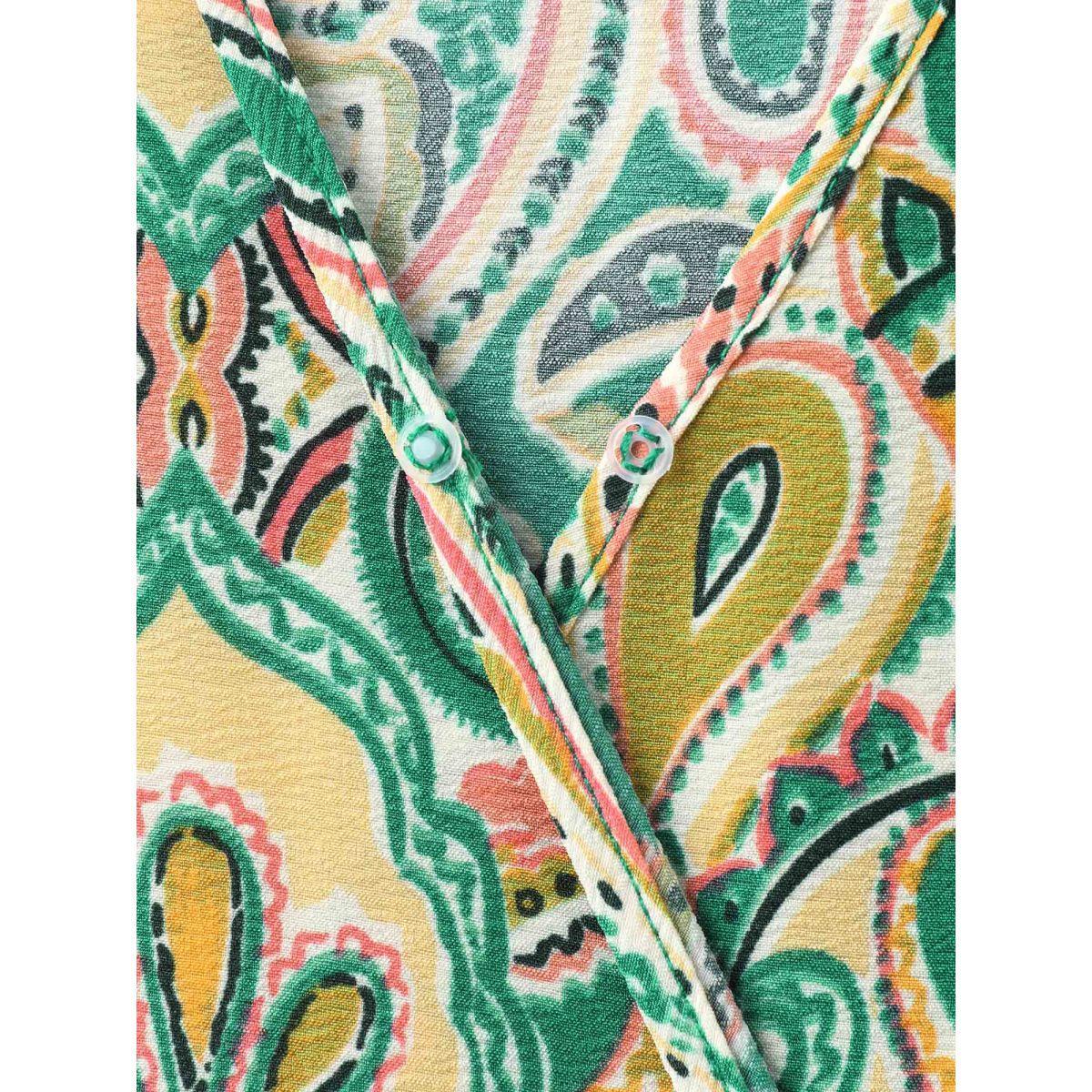 Plus Size Paisley Print Shirred Pockets Midi Dress Truegreen Women Overlap Collar Short sleeve Curvy BloomChic 30/6X Product Image