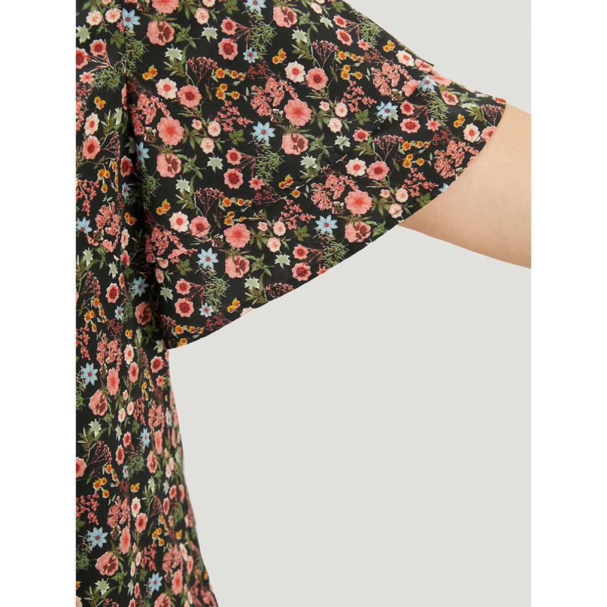 Plus Size BlackFlower Floral Print Layered Ruffle Sleeve Blouse Women Elegant Short sleeve V-neck Dailywear Blouses BloomChic 28/5X Product Image