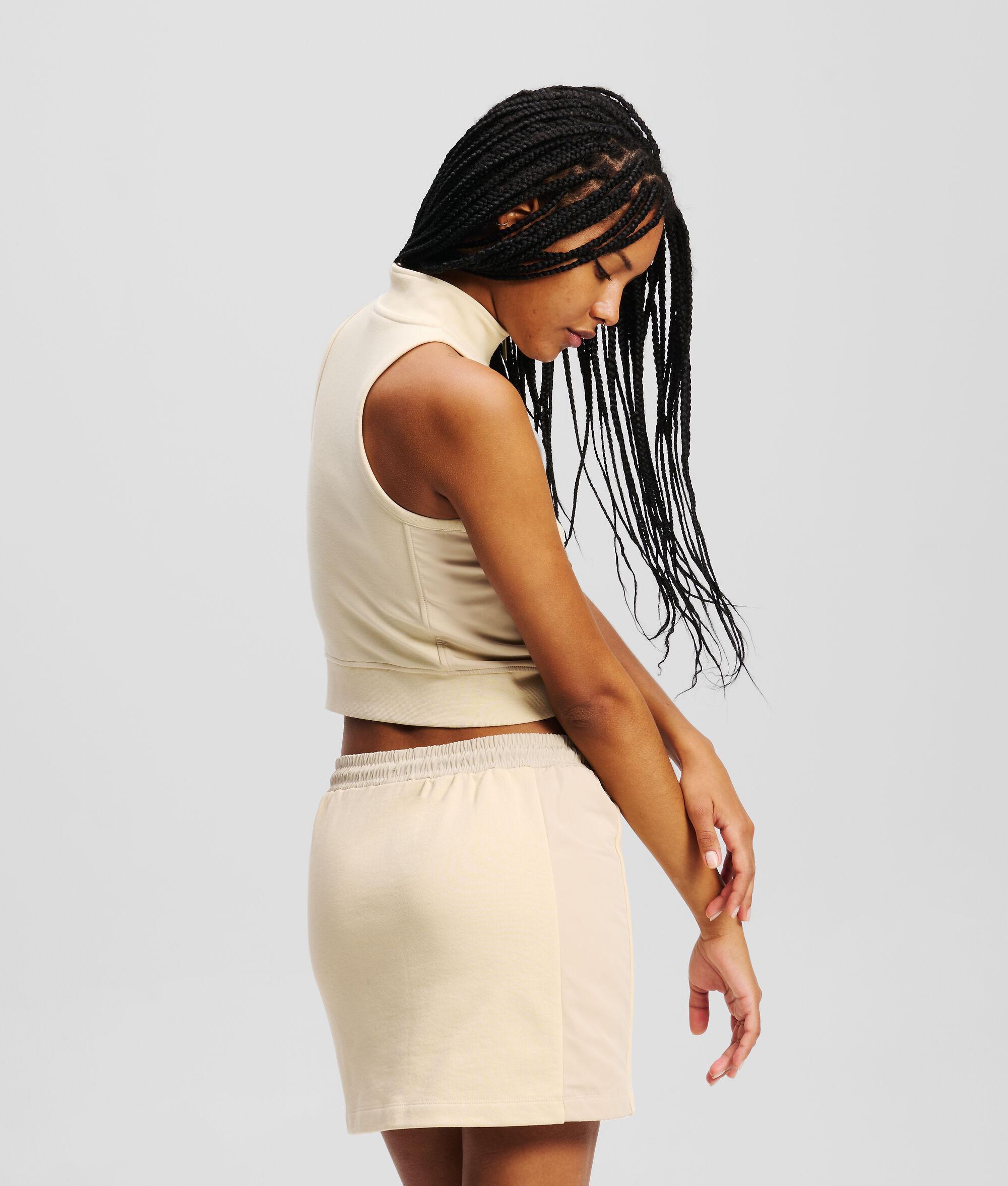 ZIP-FRONT SLEEVELESS TOP Product Image