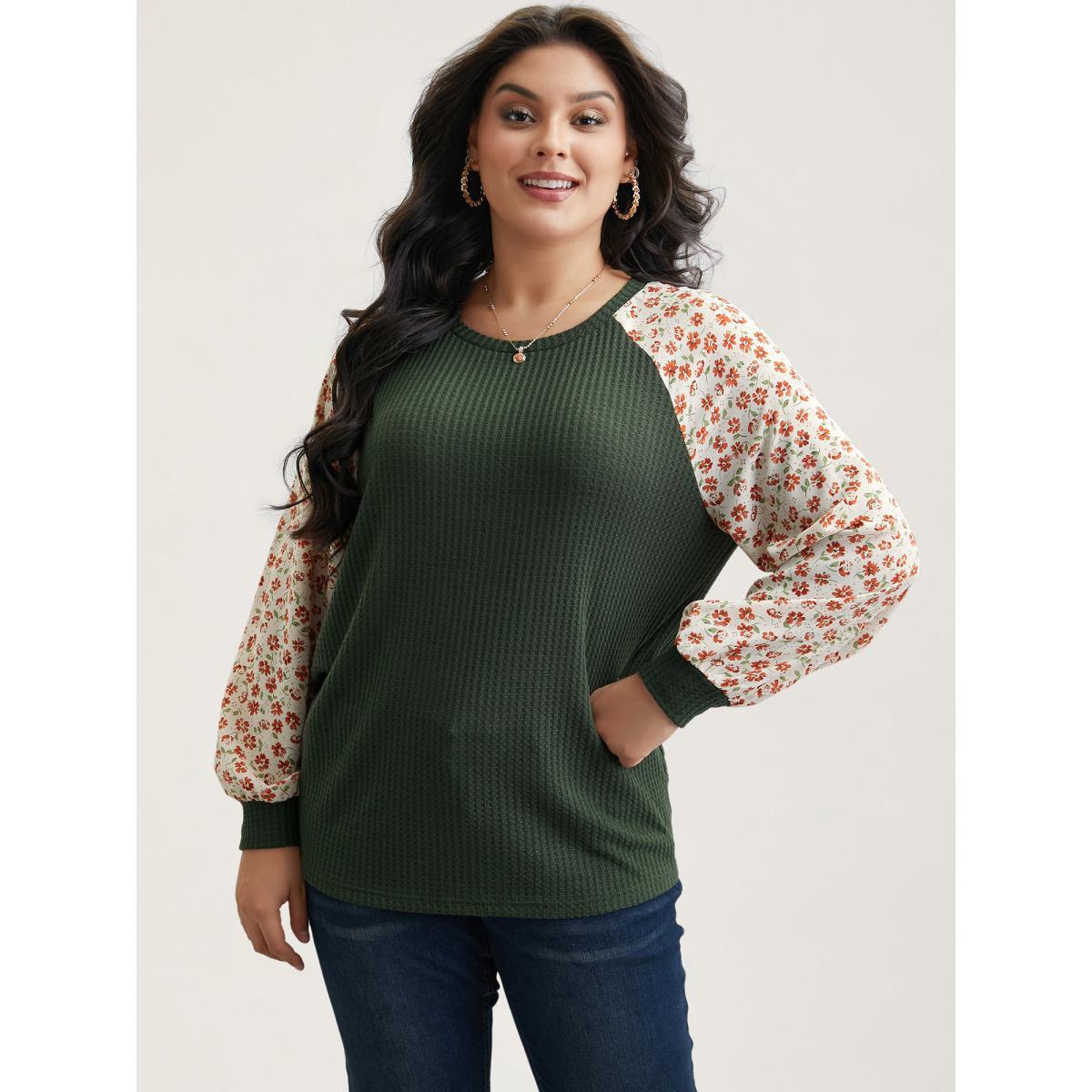 Plus Size Color-Block Printed Raglan Sleeve Waffle Knit T-Shirt ArmyGreen Women Elegant Texture Natural Flowers Round Neck Everyday T-shirts BloomChic 14-16/1X Product Image