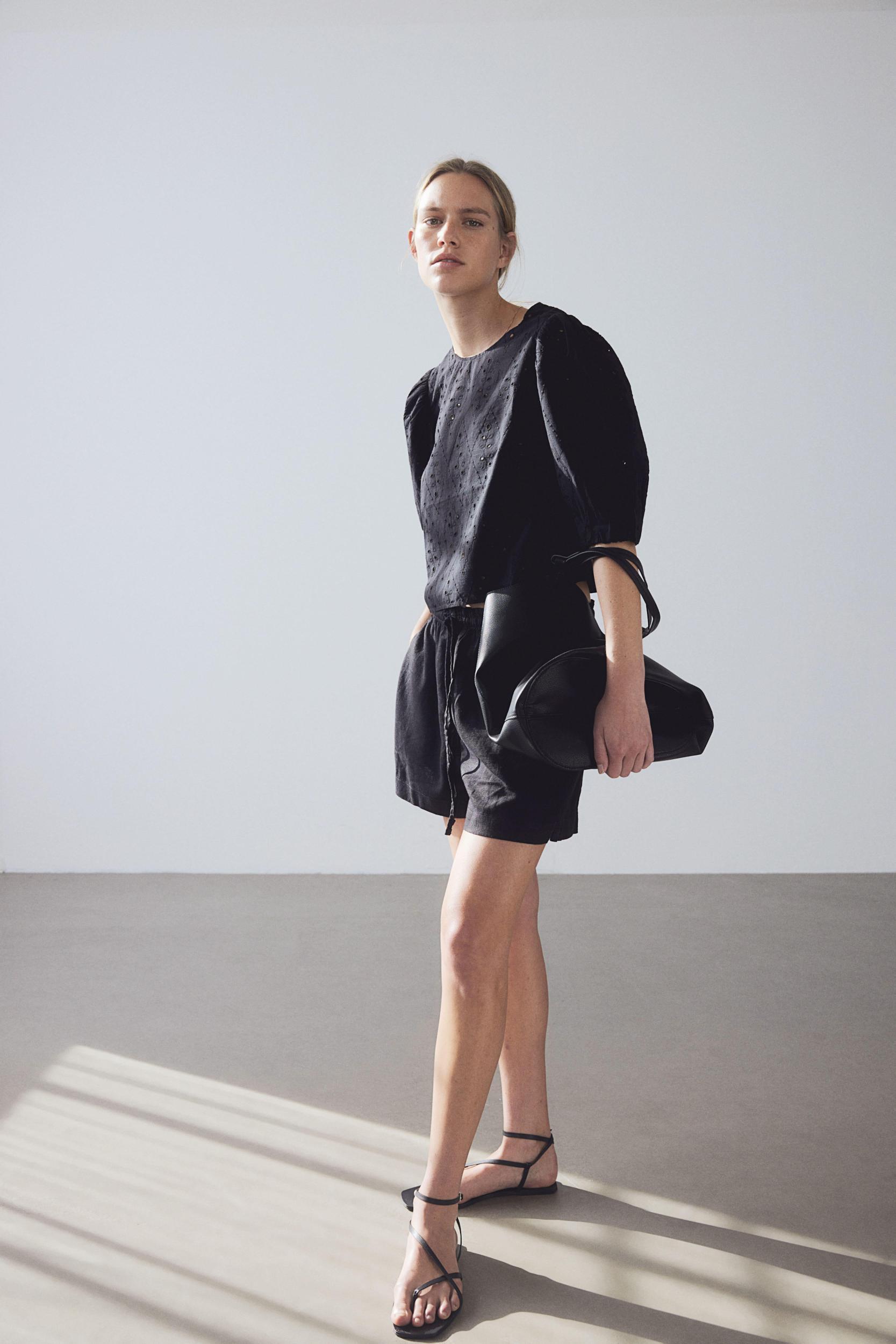 Linen-blend Shorts Product Image