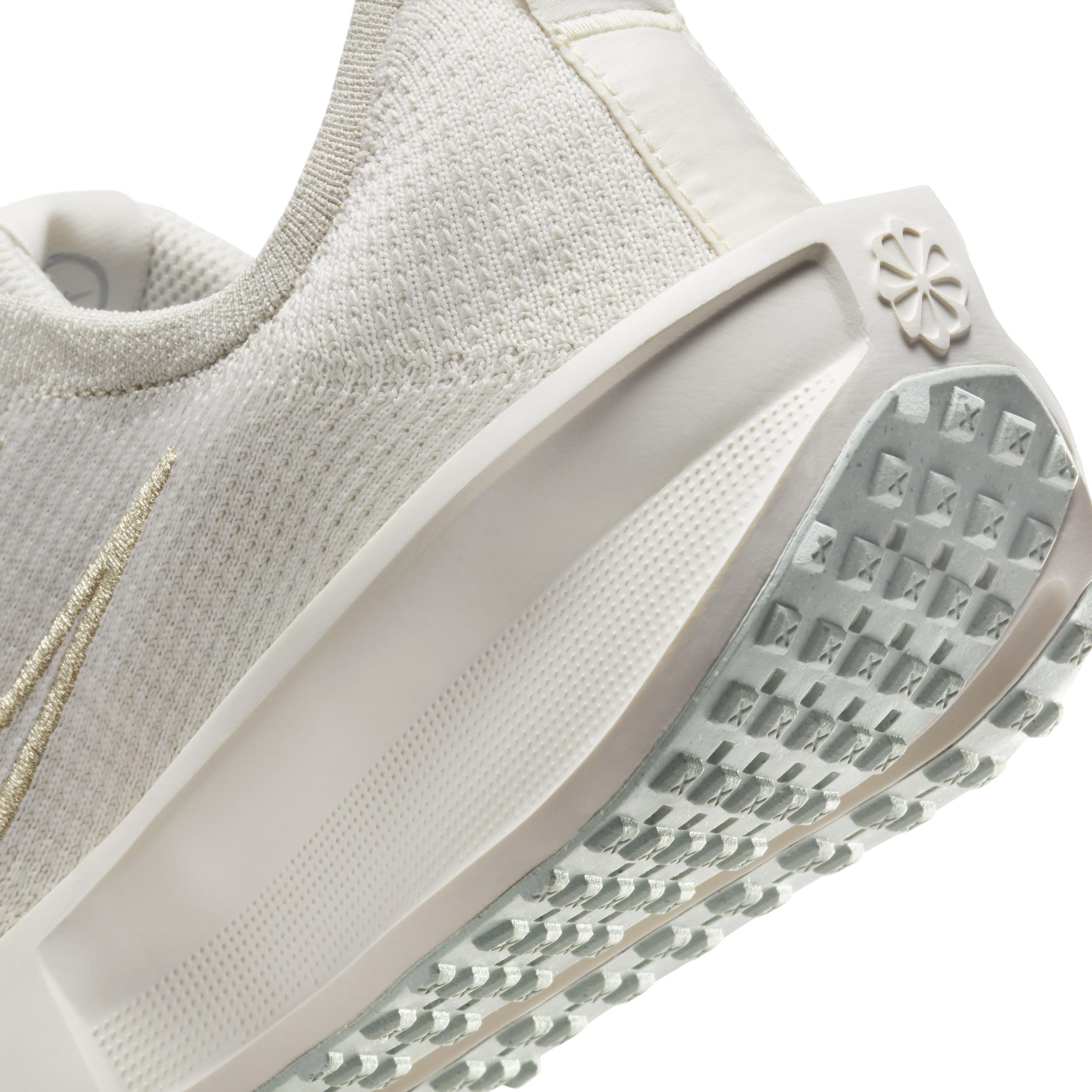 Nike Women's Interact Run Road Running Shoes Product Image