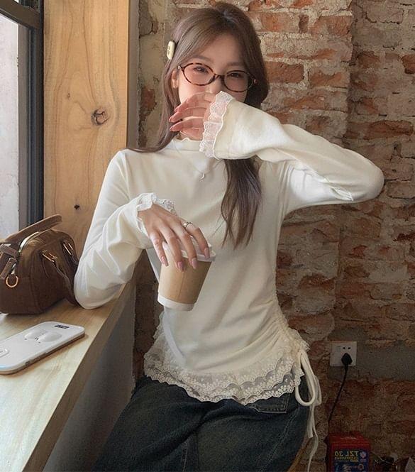 Long-Sleeve Mock Neck Drawstring Lace Trim Fleece-Lined Slim Fit Tee Product Image