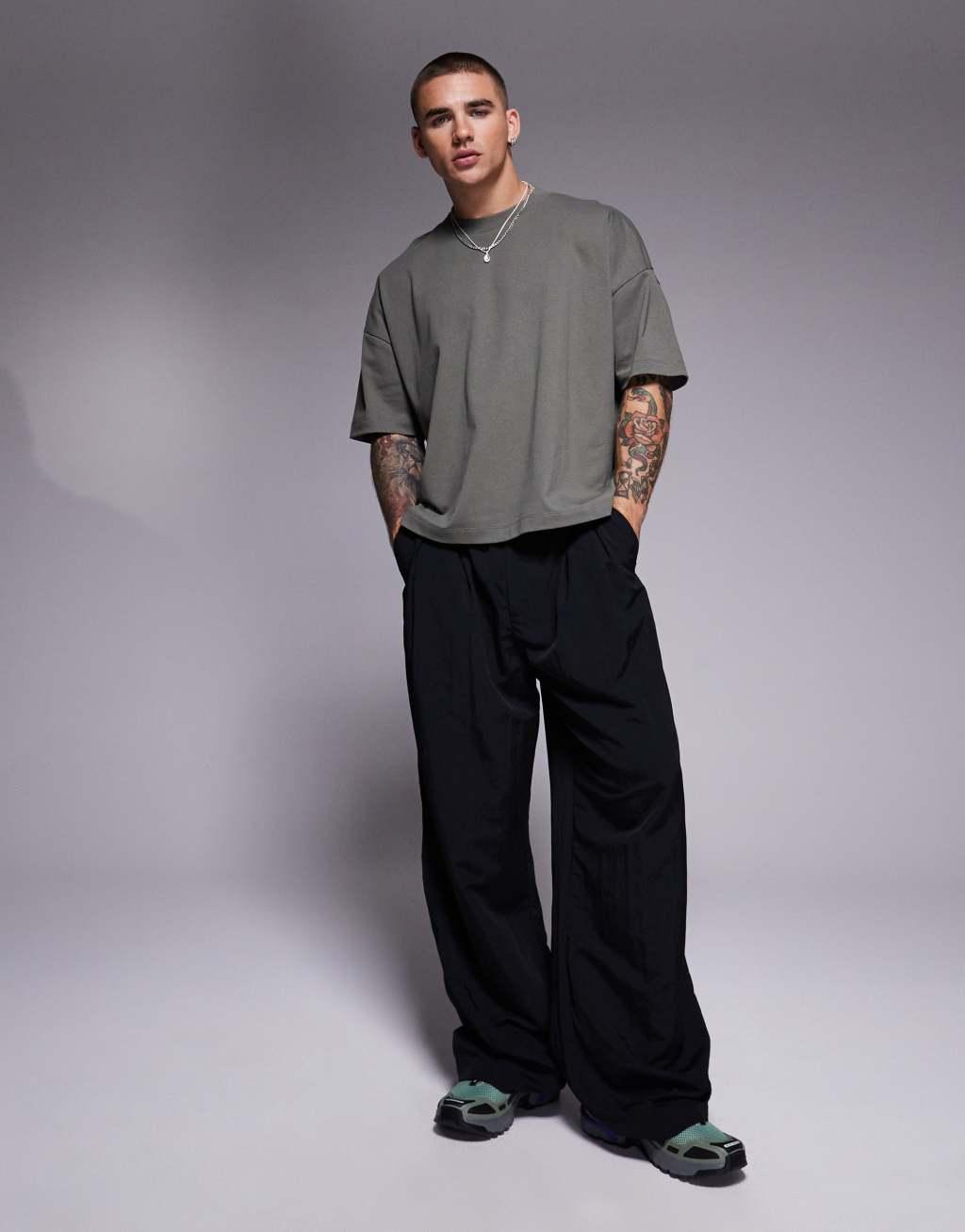 ASOS DESIGN heavyweight oversized boxy drop shoulder T-shirt in khaki Product Image