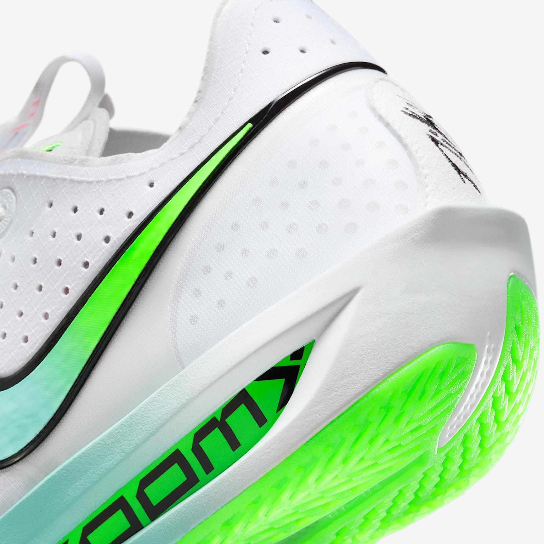 Nike Men's G.T. Cut 3 Basketball Shoes Product Image