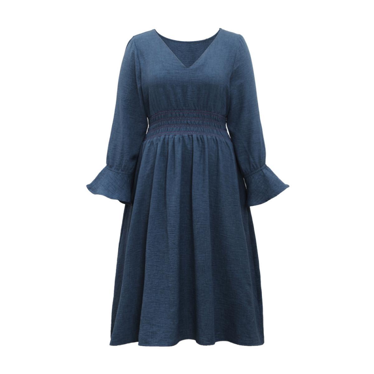 Plus Size Plain Shirred Patchwork Gathered Dress Indigo Women Casual Elastic cuffs V-neck Long Sleeve Curvy Midi Dress BloomChic 22-24/3X Product Image