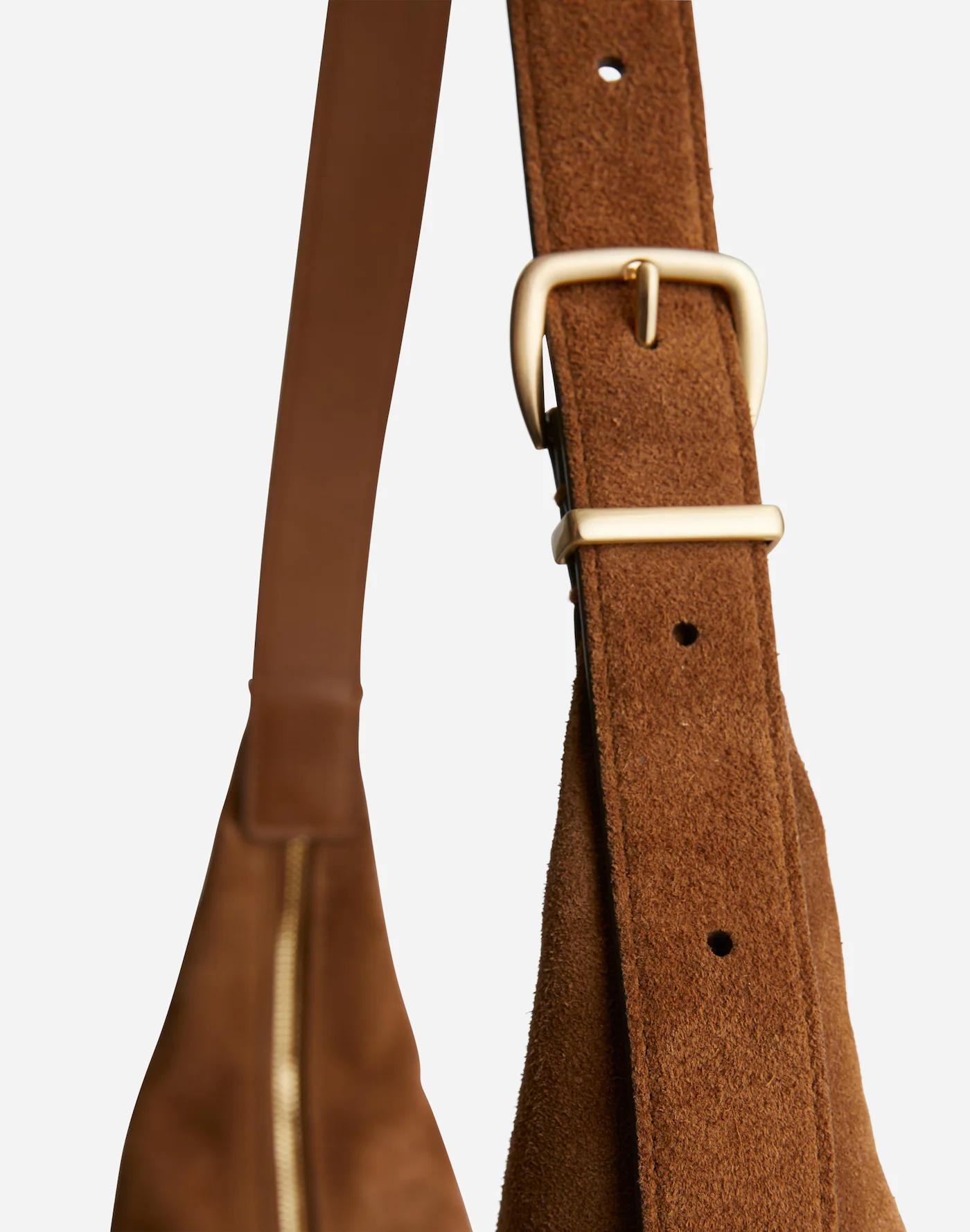 The Essential Curve Shoulder Bag Product Image