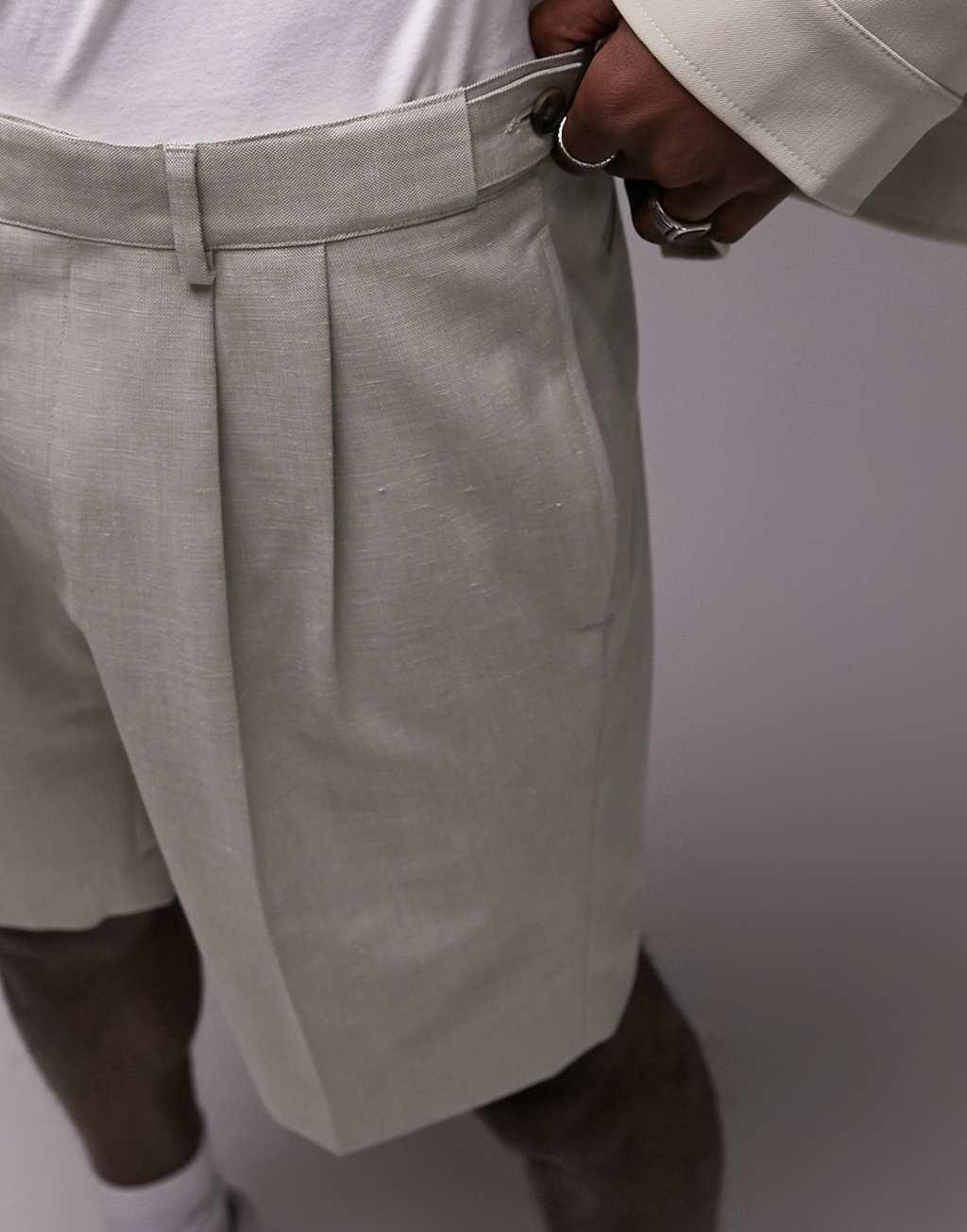 Topman twin pleat linen shorts in stone Product Image