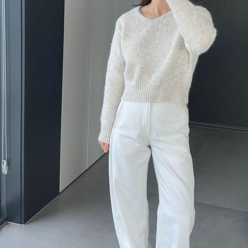 V-Neck Plain Fluffy Cropped Sweater Product Image