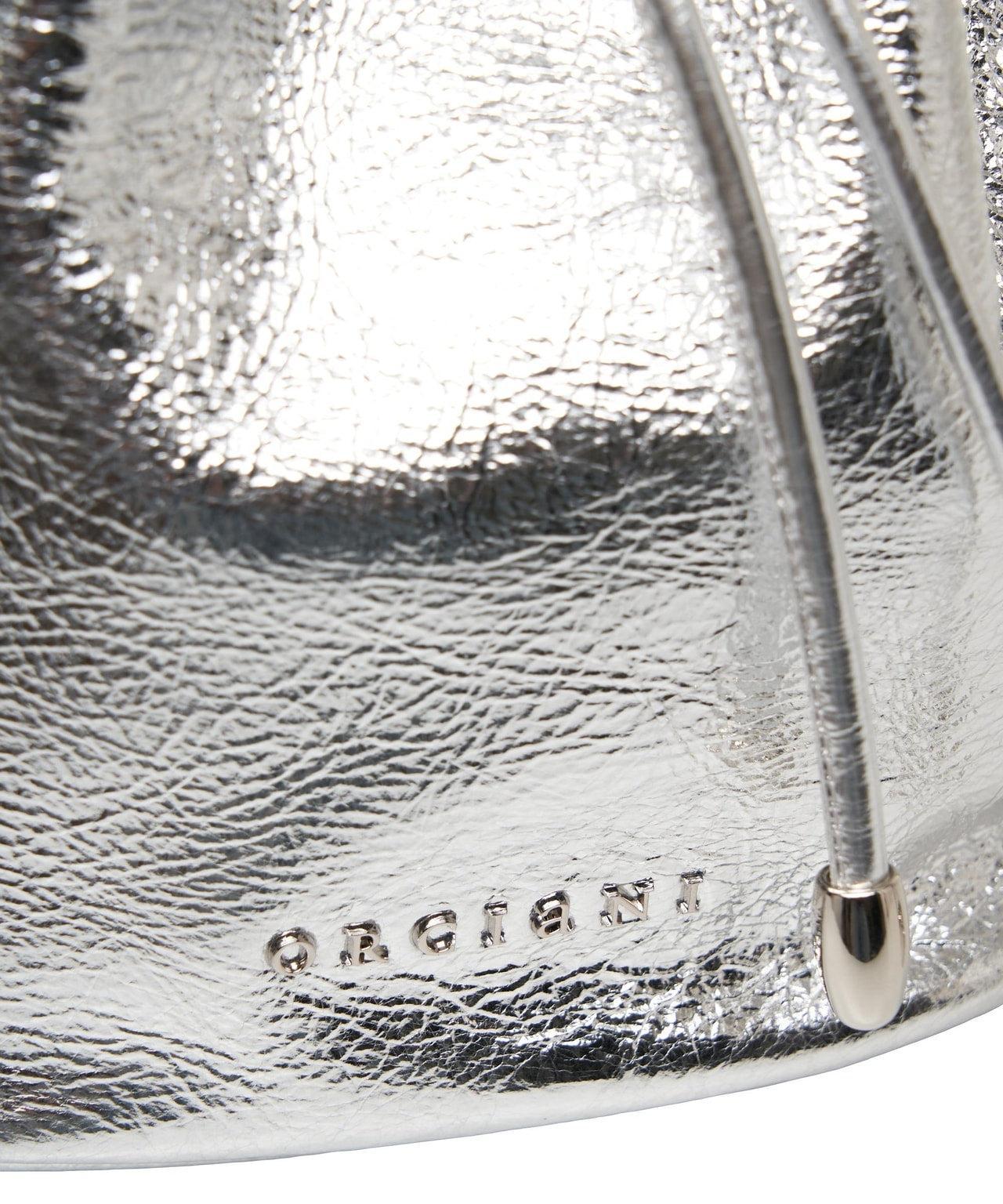 Bucket bag in metallic Product Image