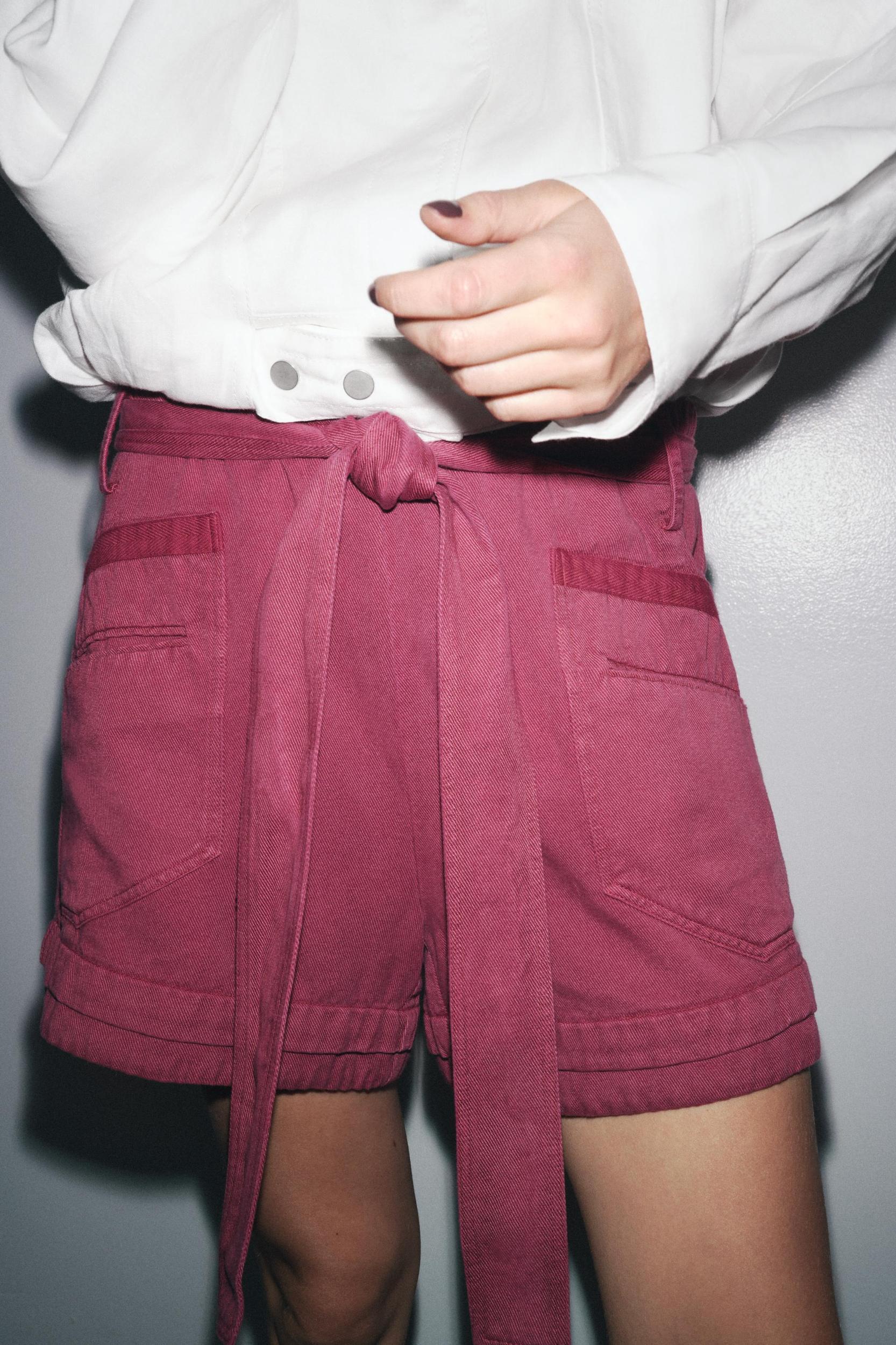 FLOWY BELTED SHORTS ZW COLLECTION Product Image