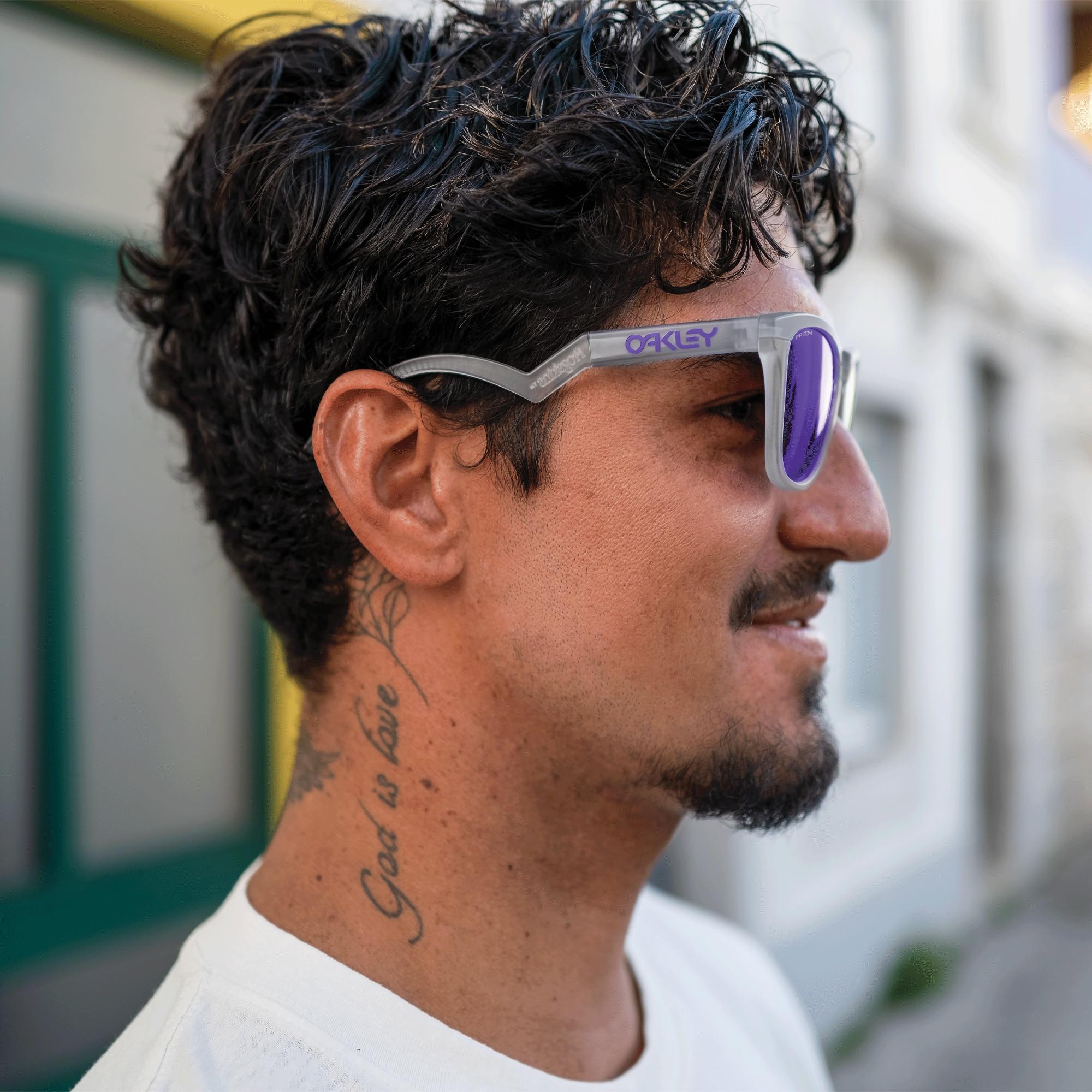 Oakley Mens Frogskins Hybrid Sunglasses Product Image