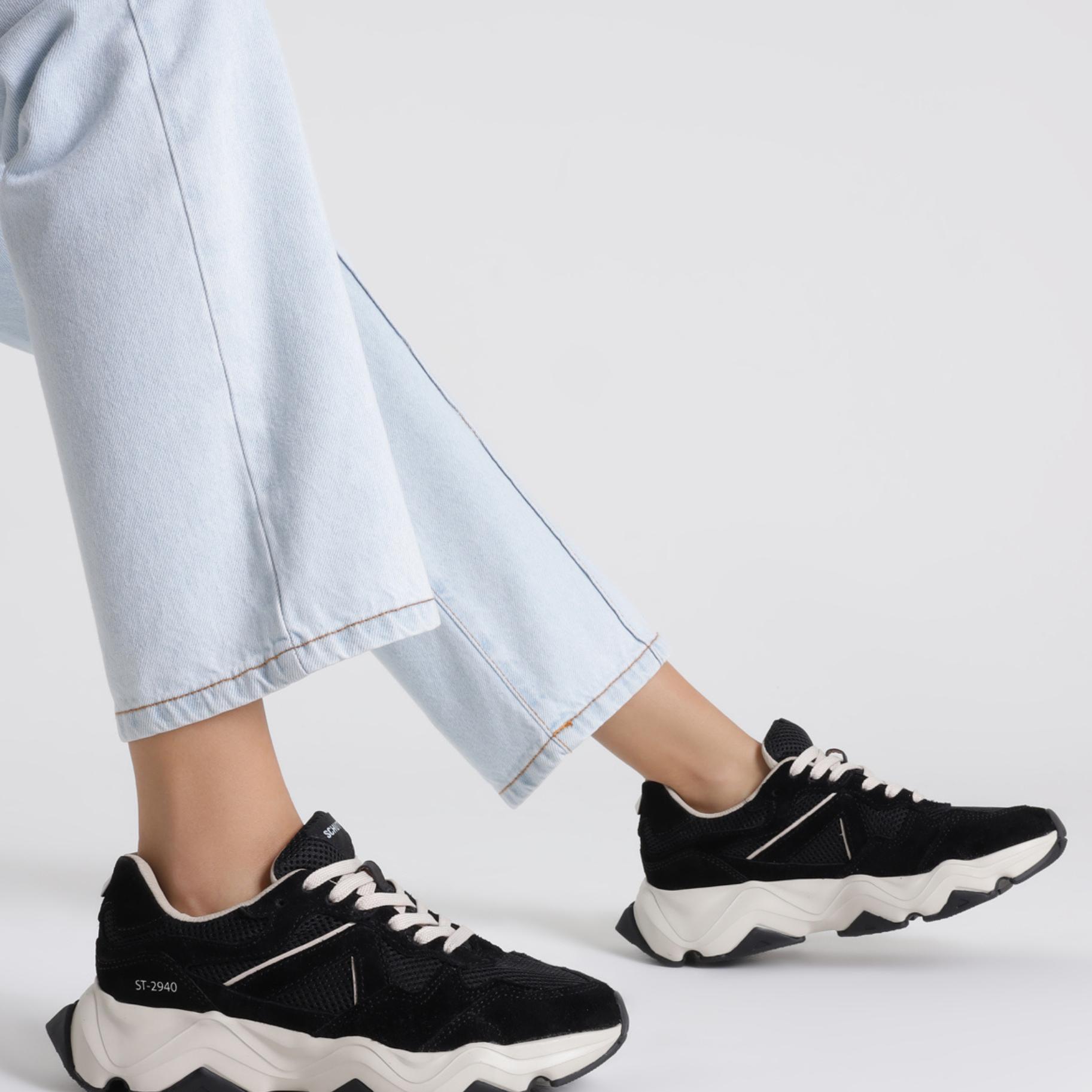 ST-2940 Suede Sneaker Product Image
