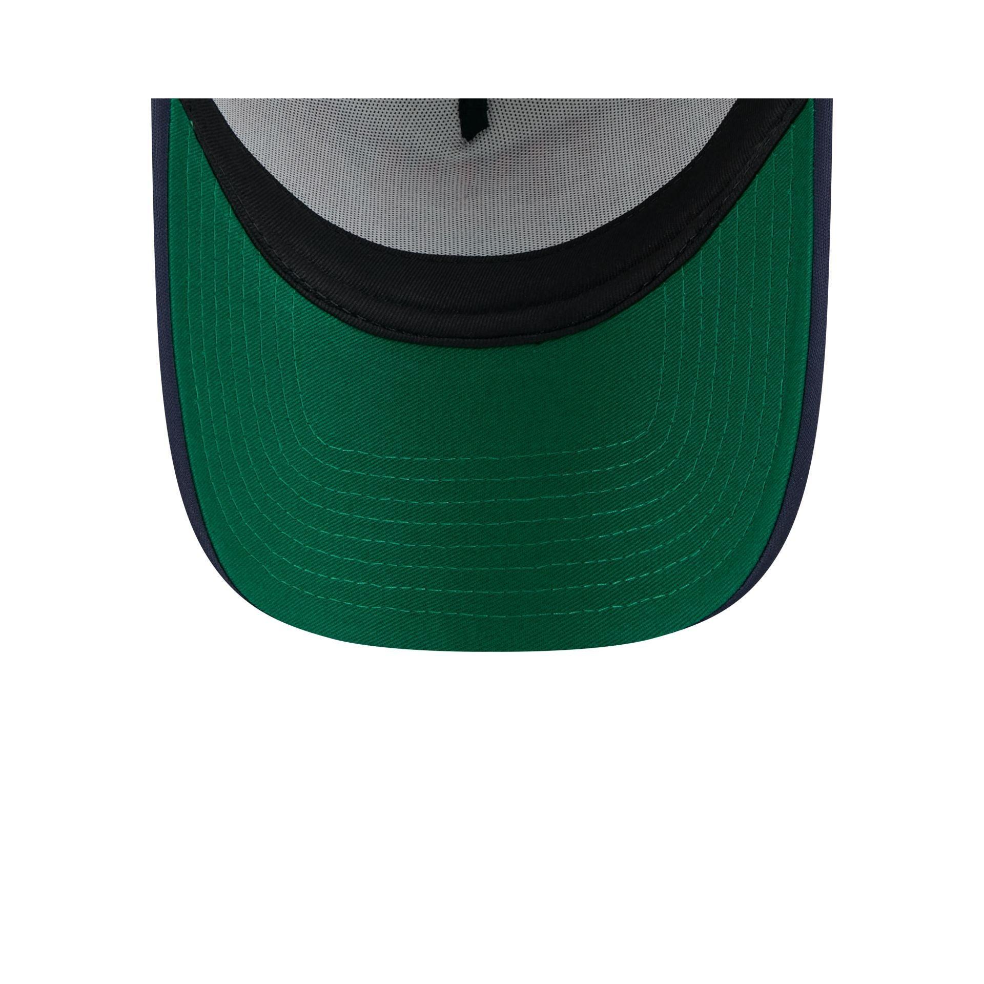 Los Angeles Clippers Distressed 9FORTY A-Frame Trucker Hat Male Product Image