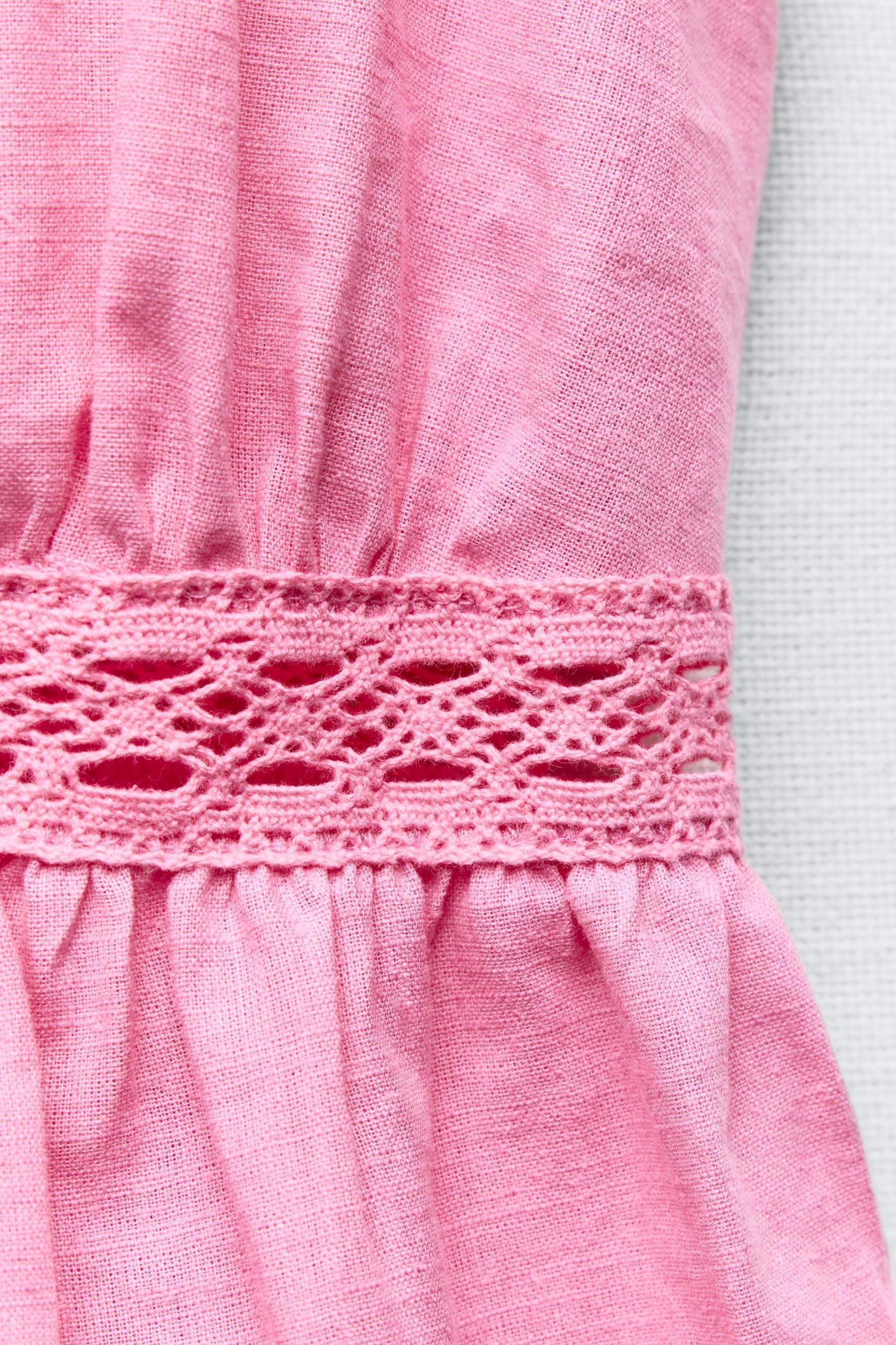 LINEN BLEND LACE INSERT TOP Product Image