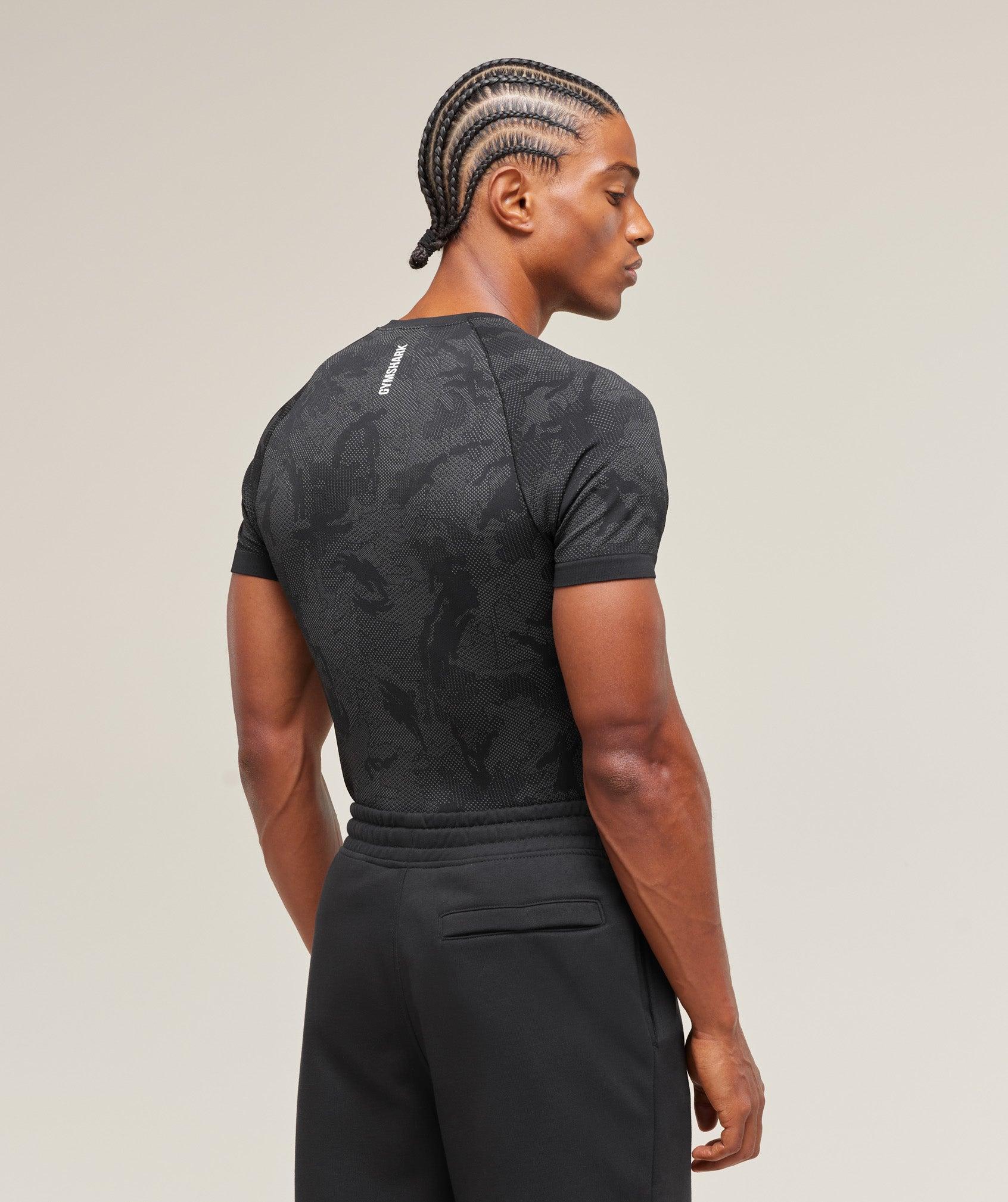 Gymshark Geo Seamless T-Shirt - Black/Charcoal Grey Male Product Image