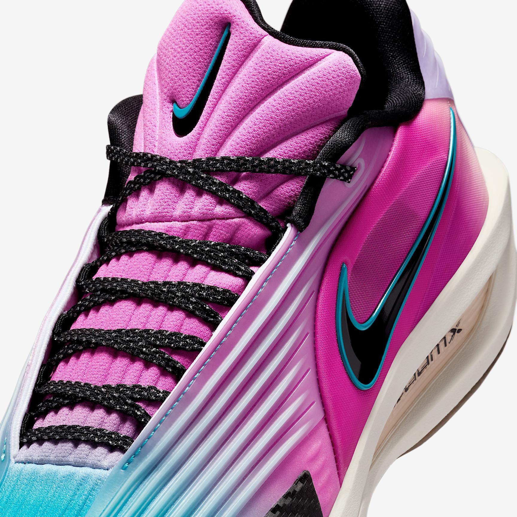Nike Men's G.T. Cut 3 Turbo Basketball Shoes Product Image