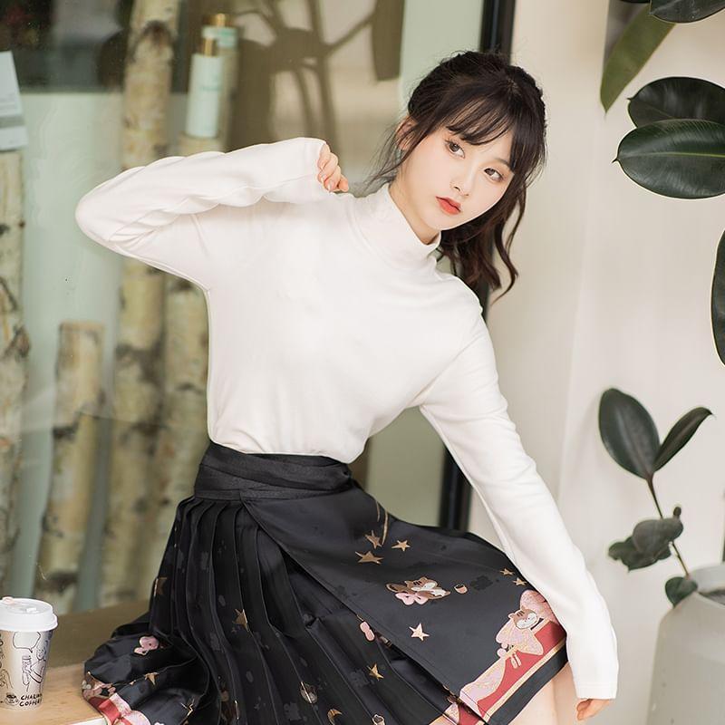 Long Sleeve Turtleneck Plain Top Product Image