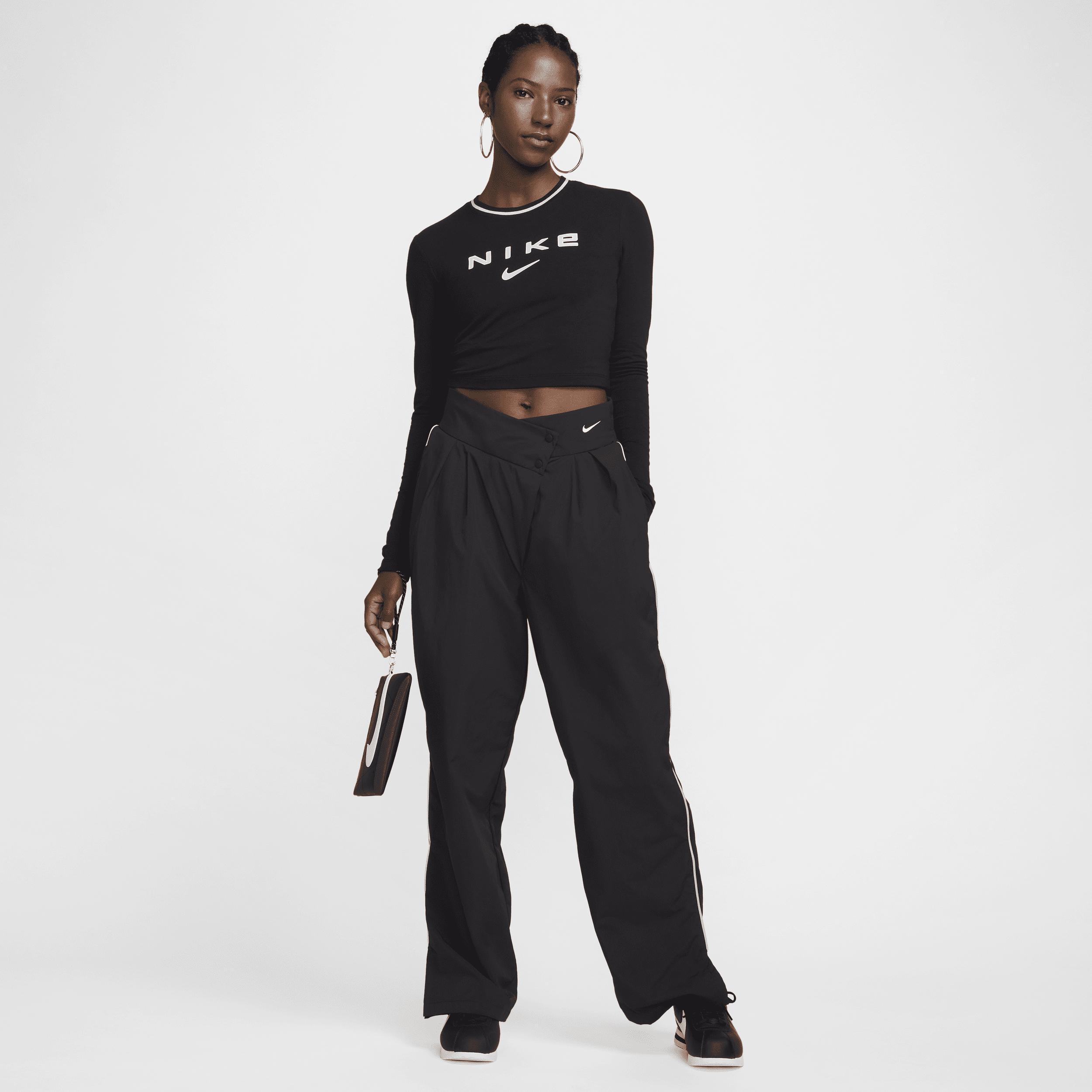 Women's Nike Sportswear Chill Knit Slim Long-Sleeve Cropped Graphic T-Shirt Product Image