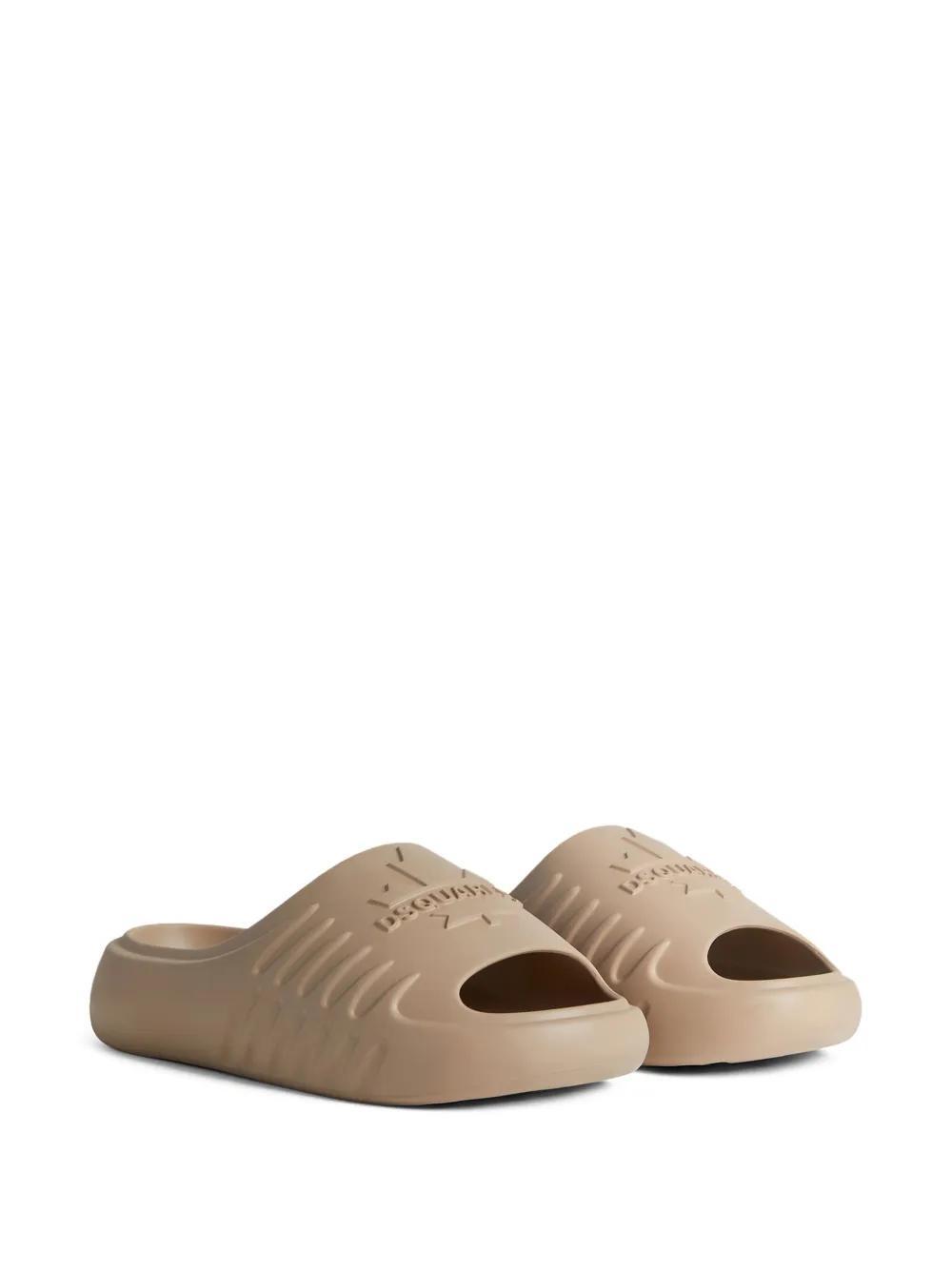 logo-embossed slides Product Image