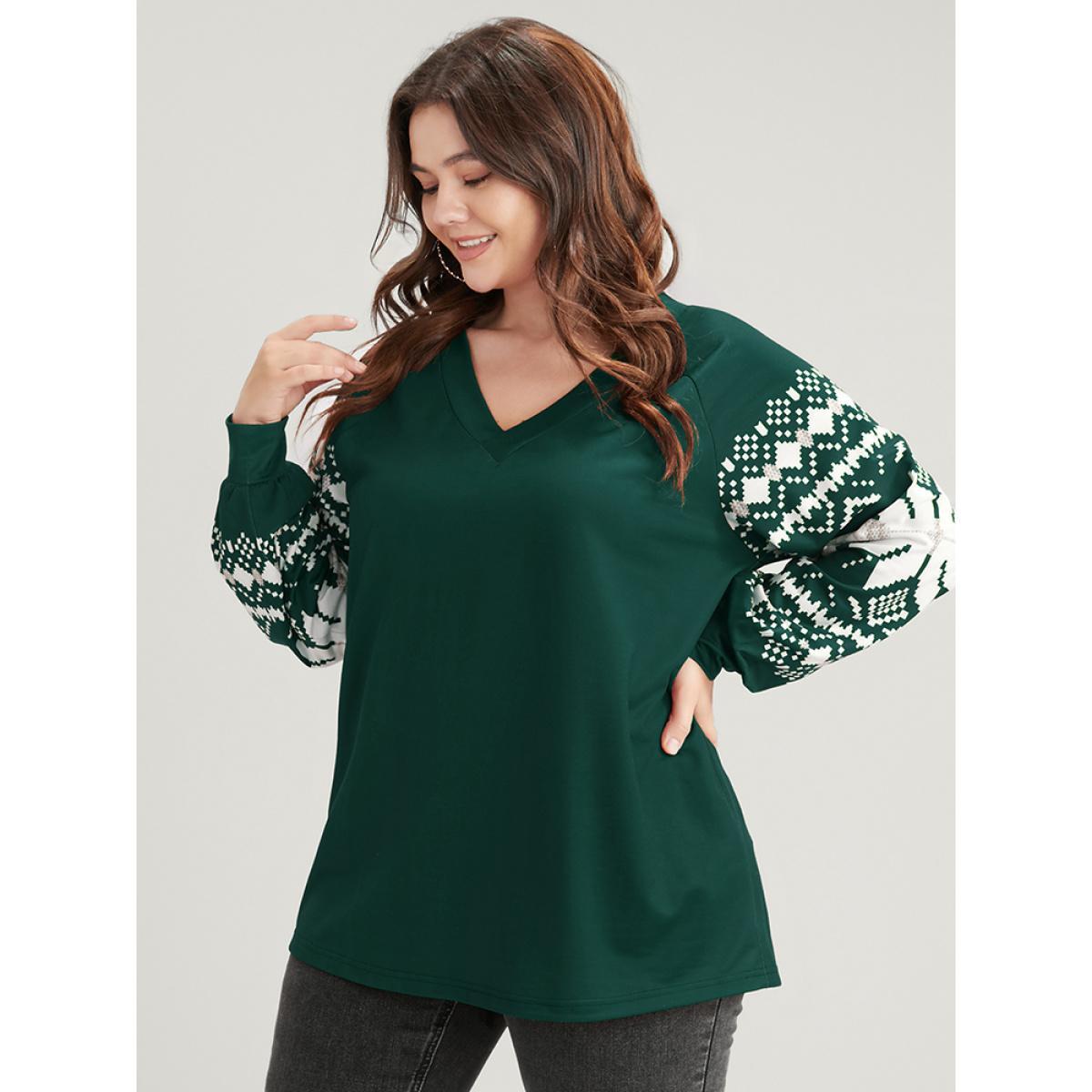 Plus Size Snowflake Print V Neck Drop Shoulder Sweatshirt Women DarkGreen Casual Contrast V-neck Festival-Christmas Sweatshirts BloomChic 22-24/3X Product Image