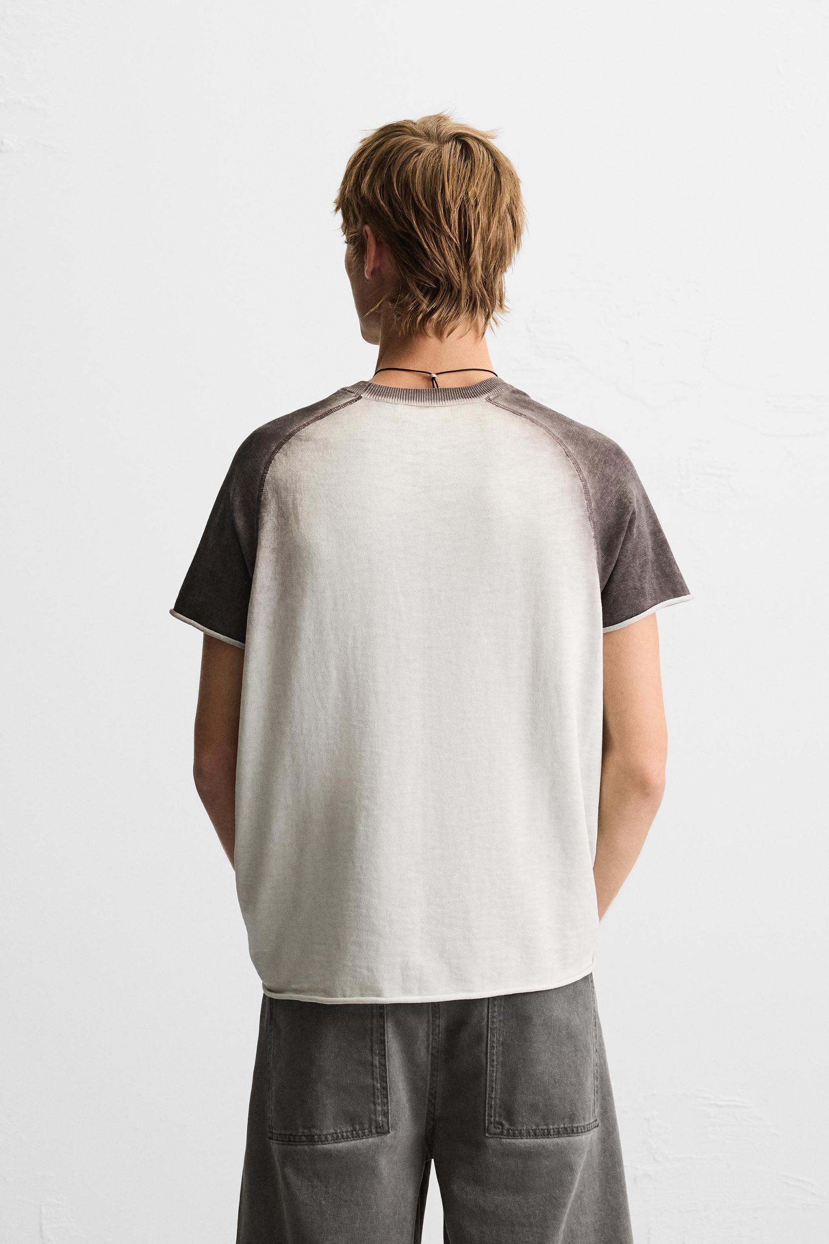 SPRAY PRINT KNIT T-SHIRT Product Image