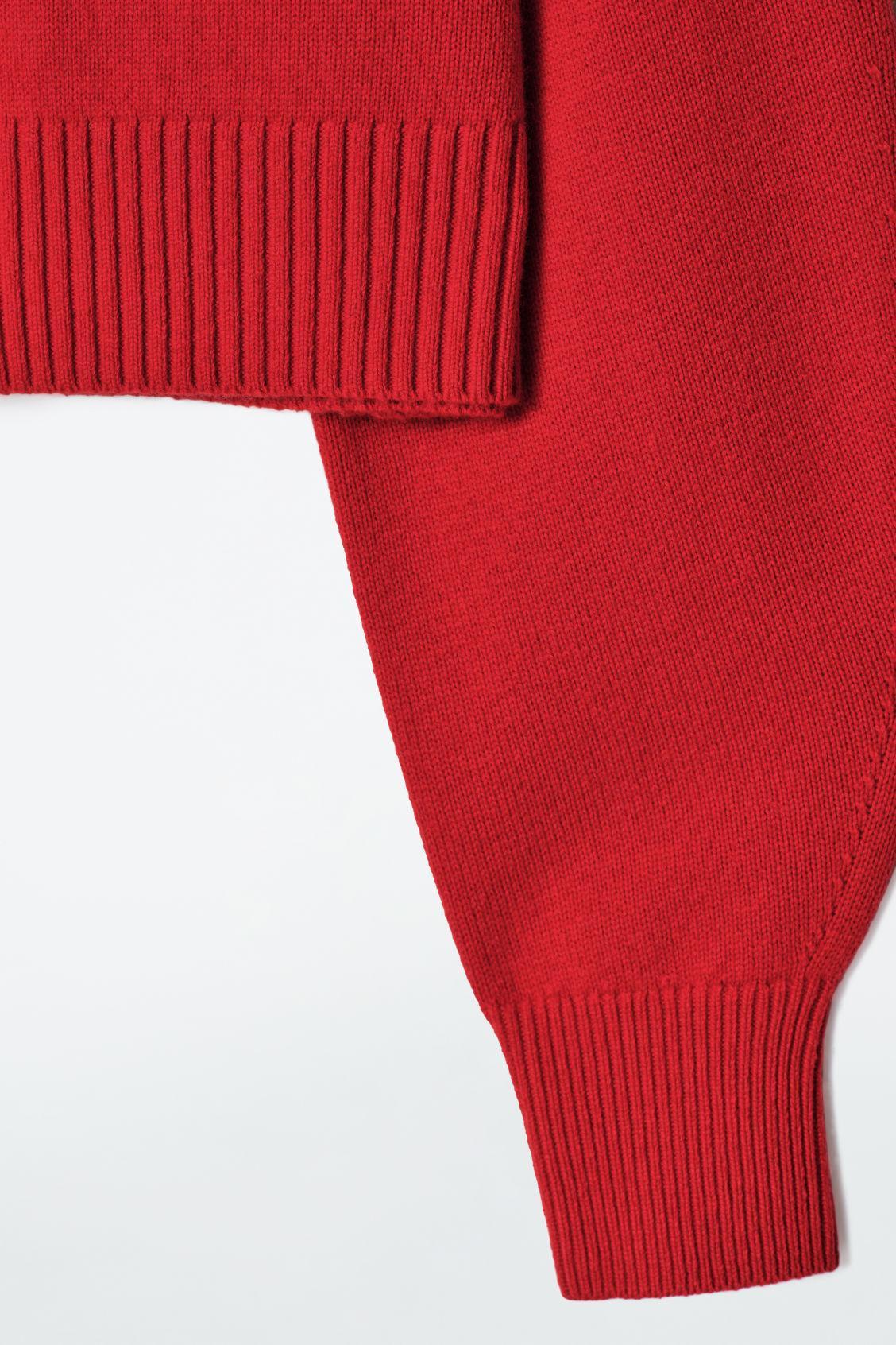 CROPPED WOOL CARDIGAN Product Image