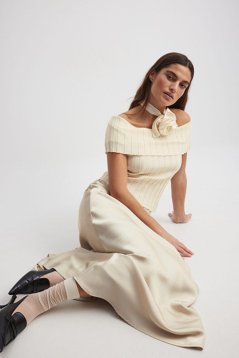 Offshoulder Knitted Top Product Image