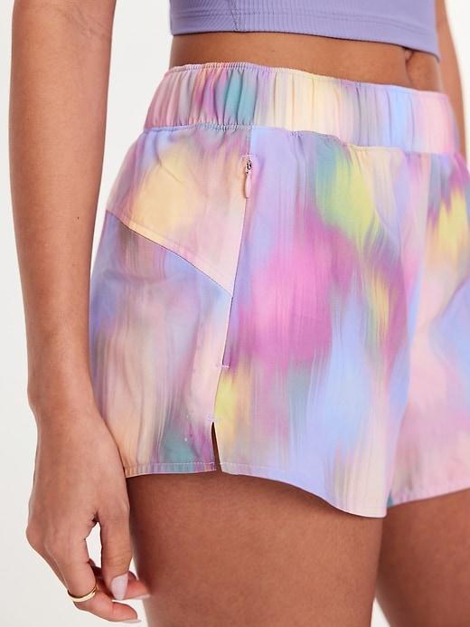 Mid-Rise StretchTech Run Shorts -- 3-inch inseam Product Image
