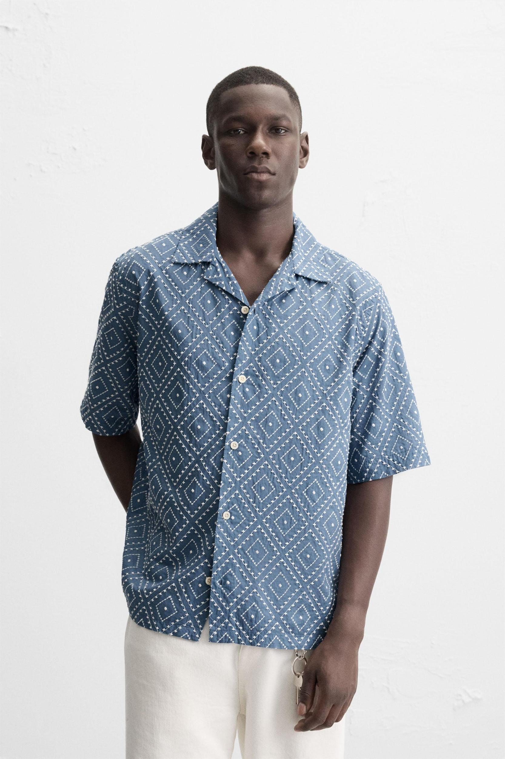 CONTRAST EMBROIDERY SHIRT Product Image