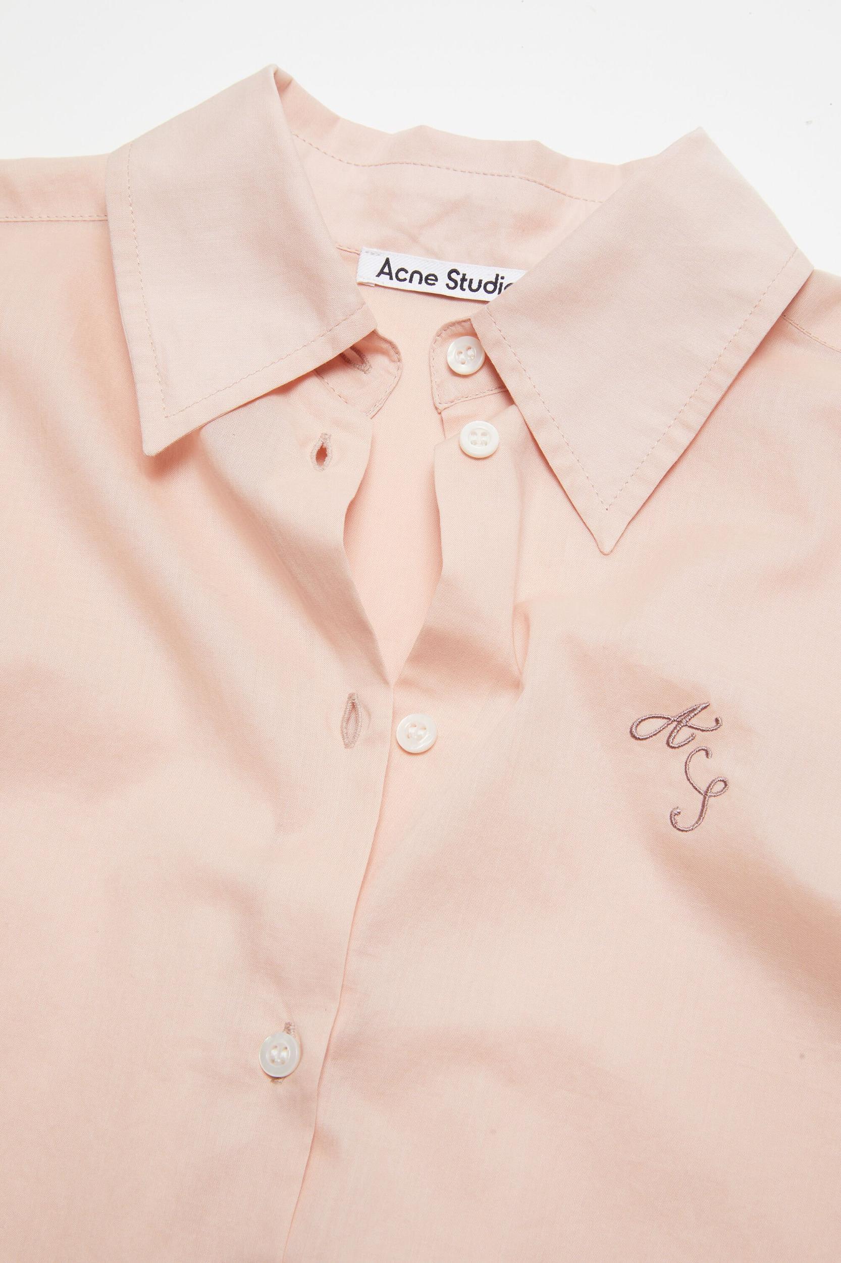 Shirt logo embroidery Product Image