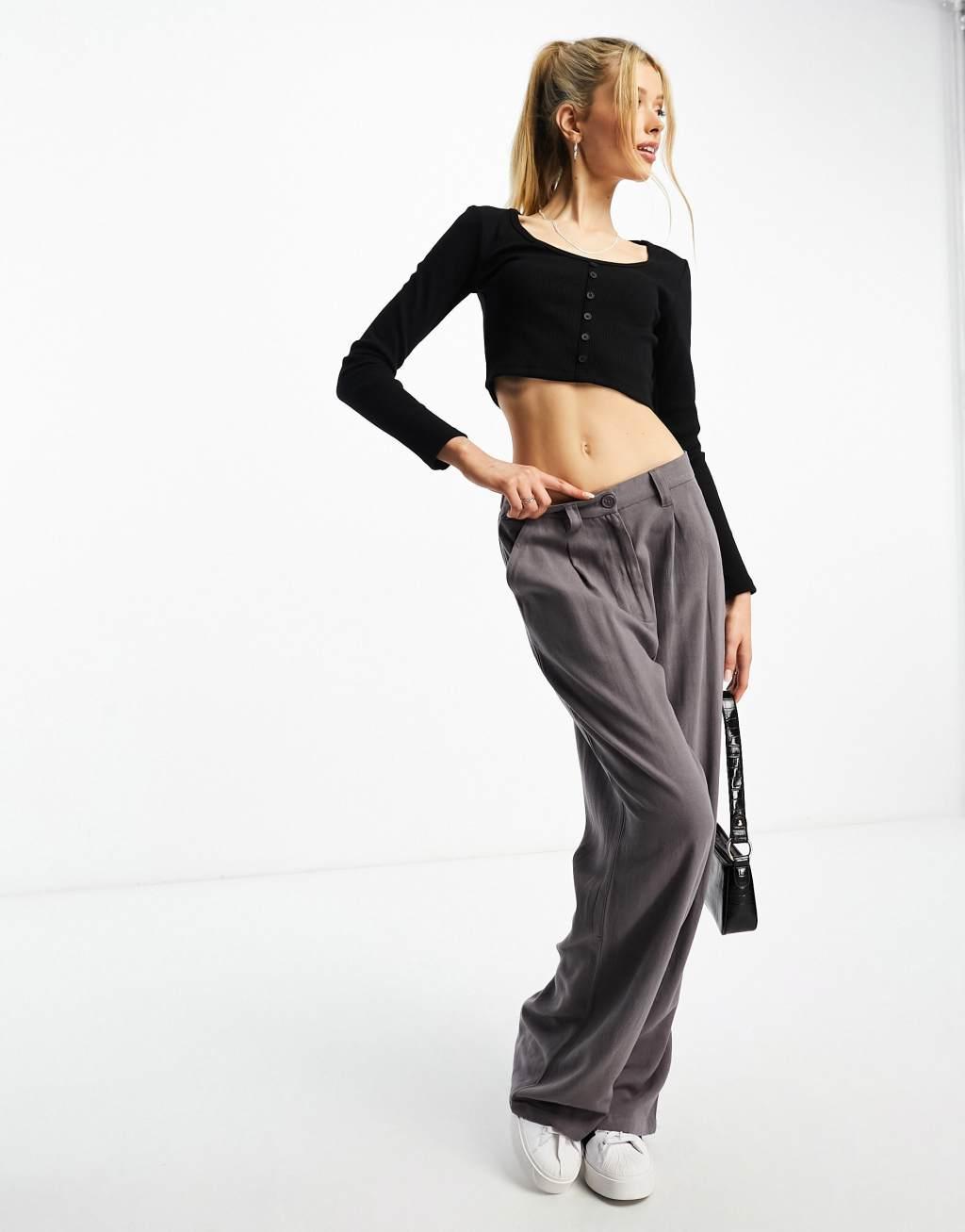 Urban Revivo scoop neck cardigan Product Image