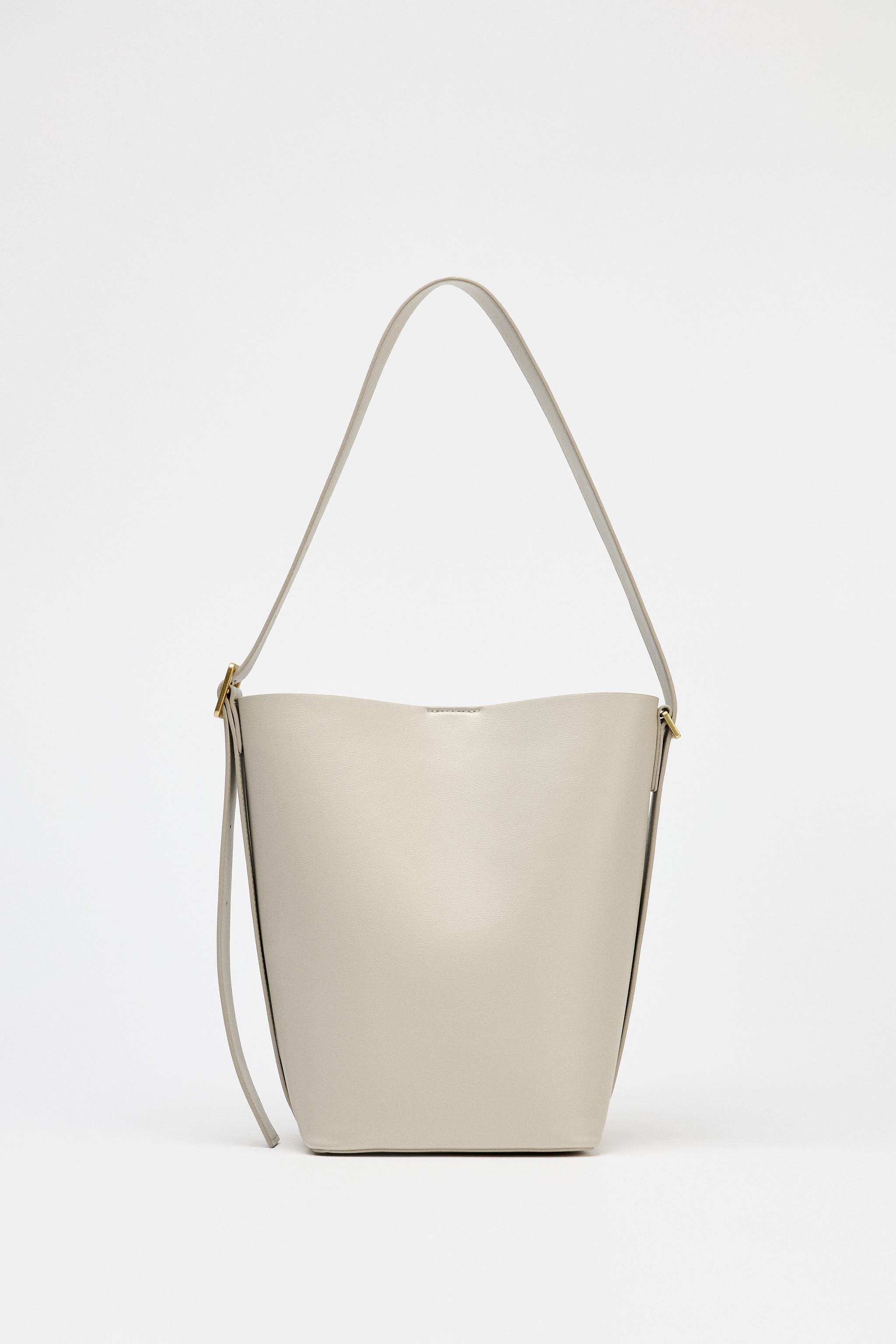 LARGE BUCKET BAG Product Image