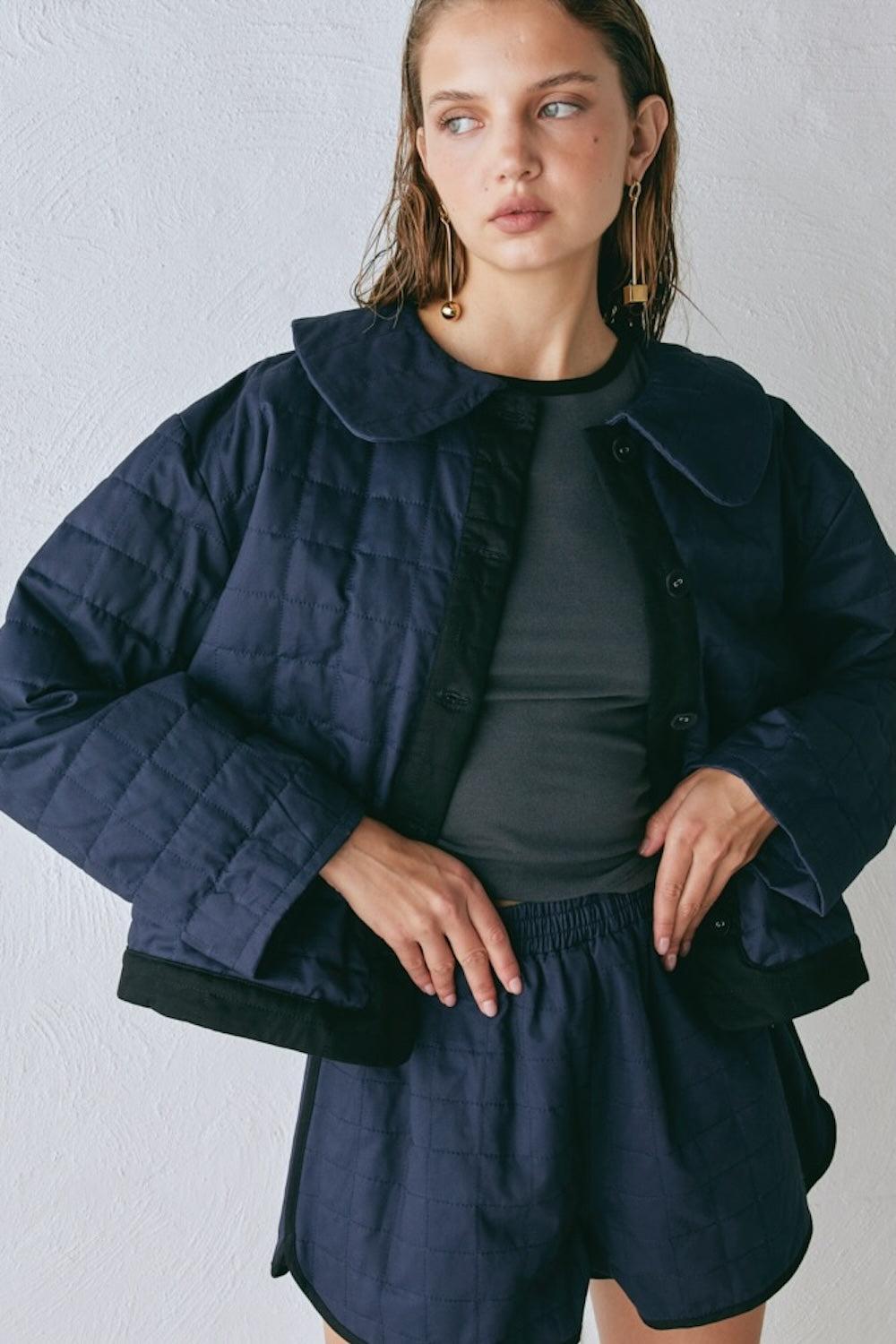 Yvette Shorts Navy Product Image